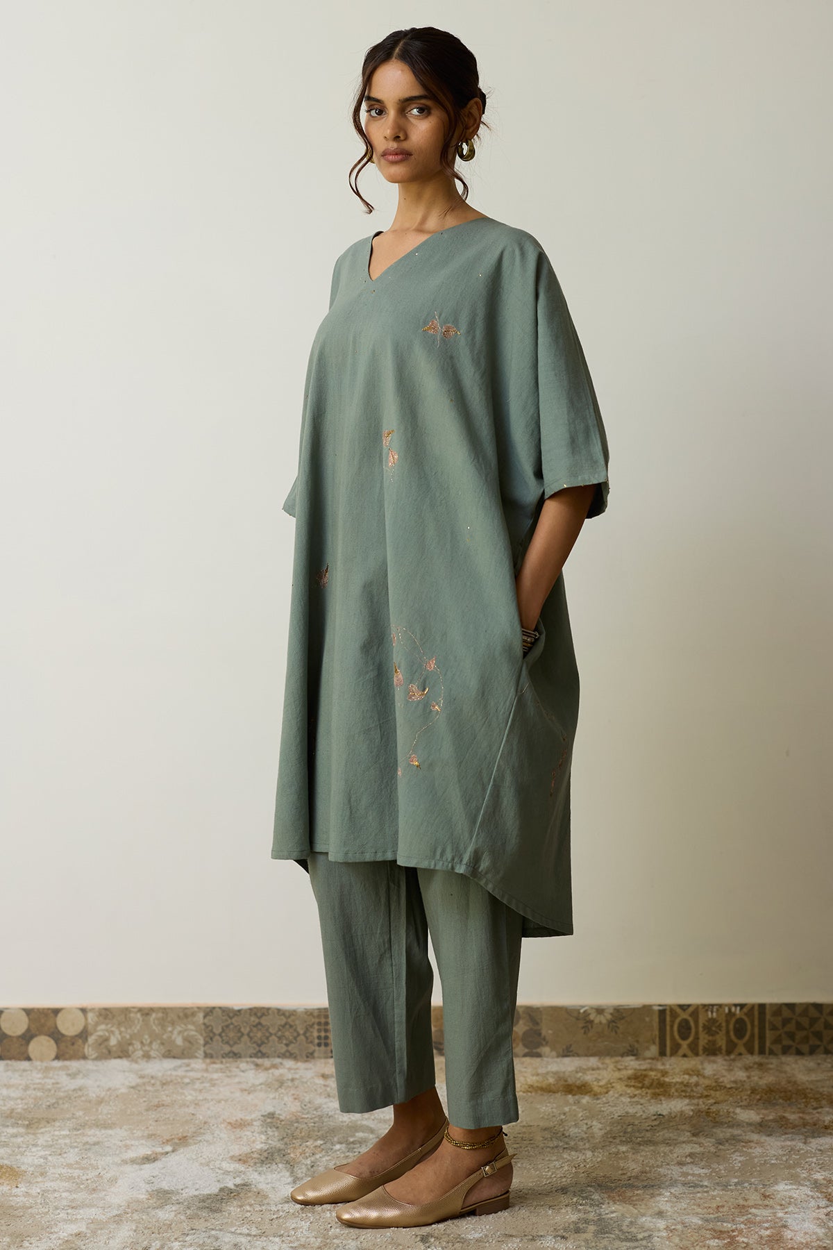 Teal Green Thread Kurta & Pants