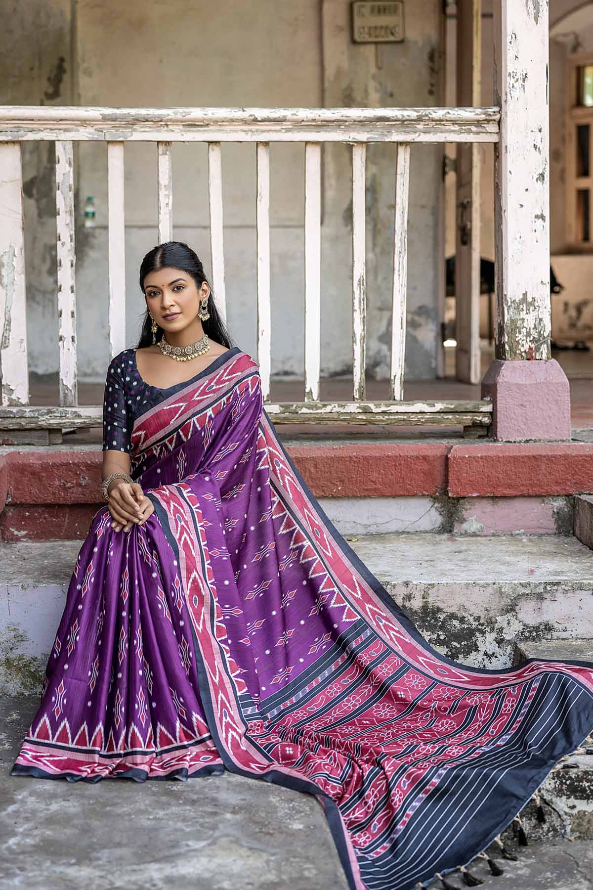 Temple Border Wine Saree