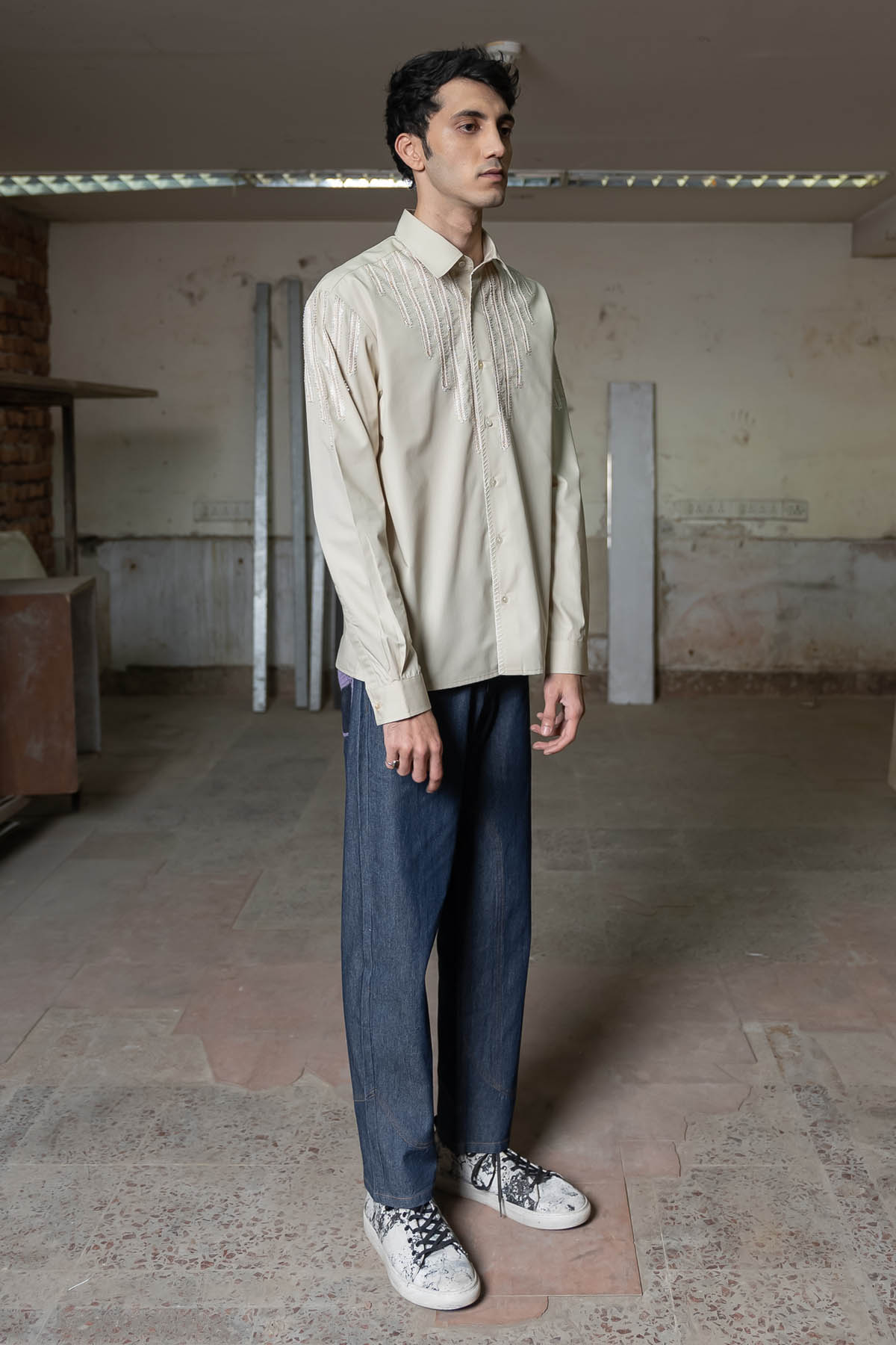 Thread Detailed Shirt