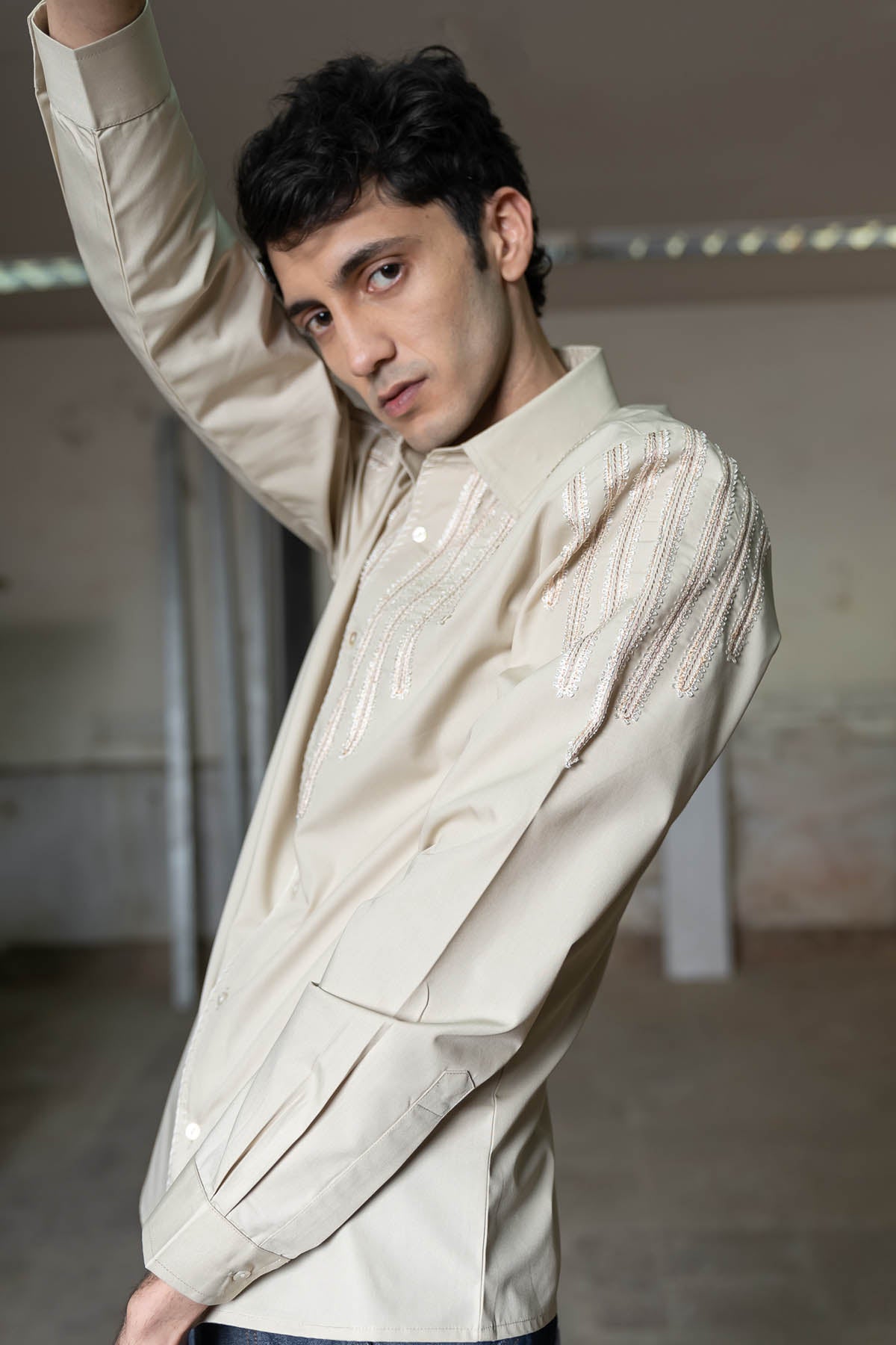 Thread Detailed Shirt