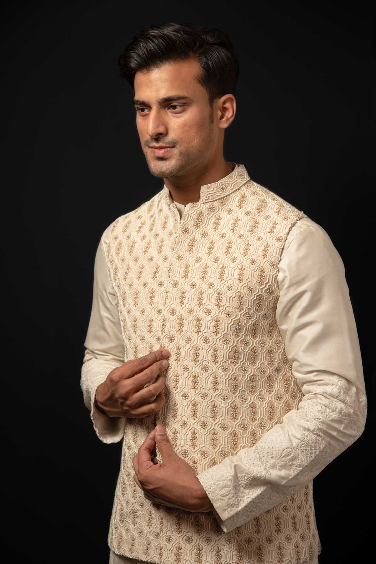 Tiny Floral Embroidered Bandi