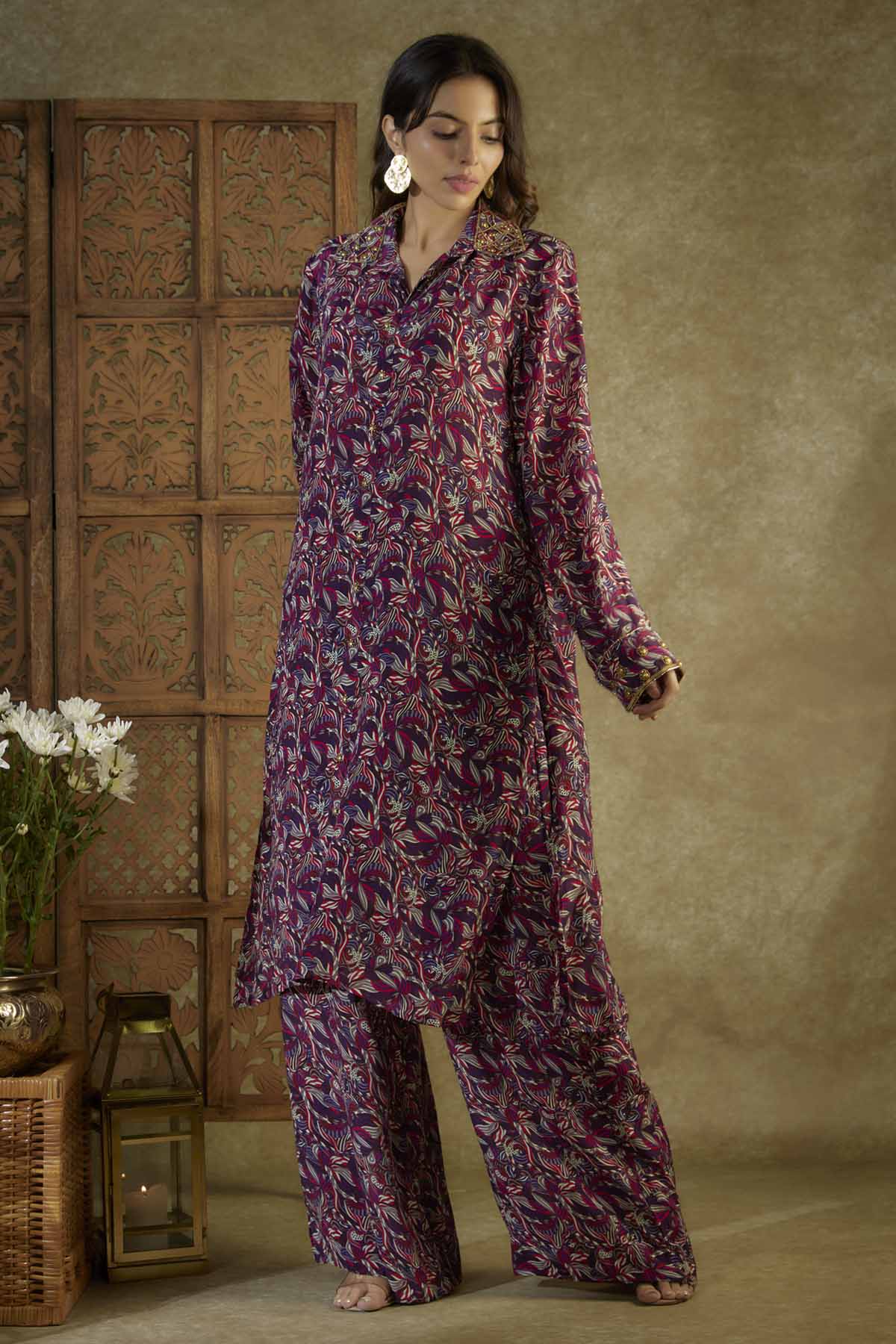 Turtle Embroidered Kurta & Pants