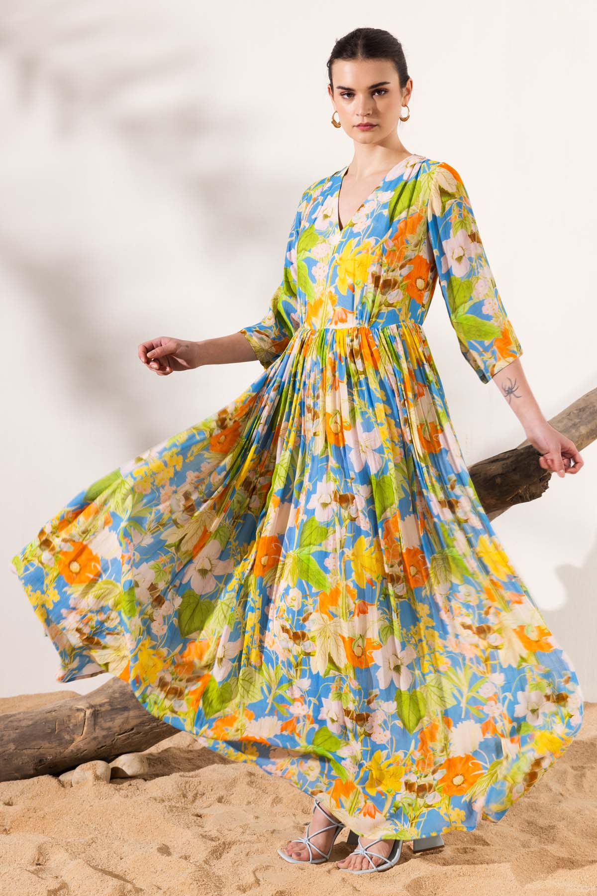 Dresh Shop The Latest Designer Dress Collections for women's at ScrollnShops