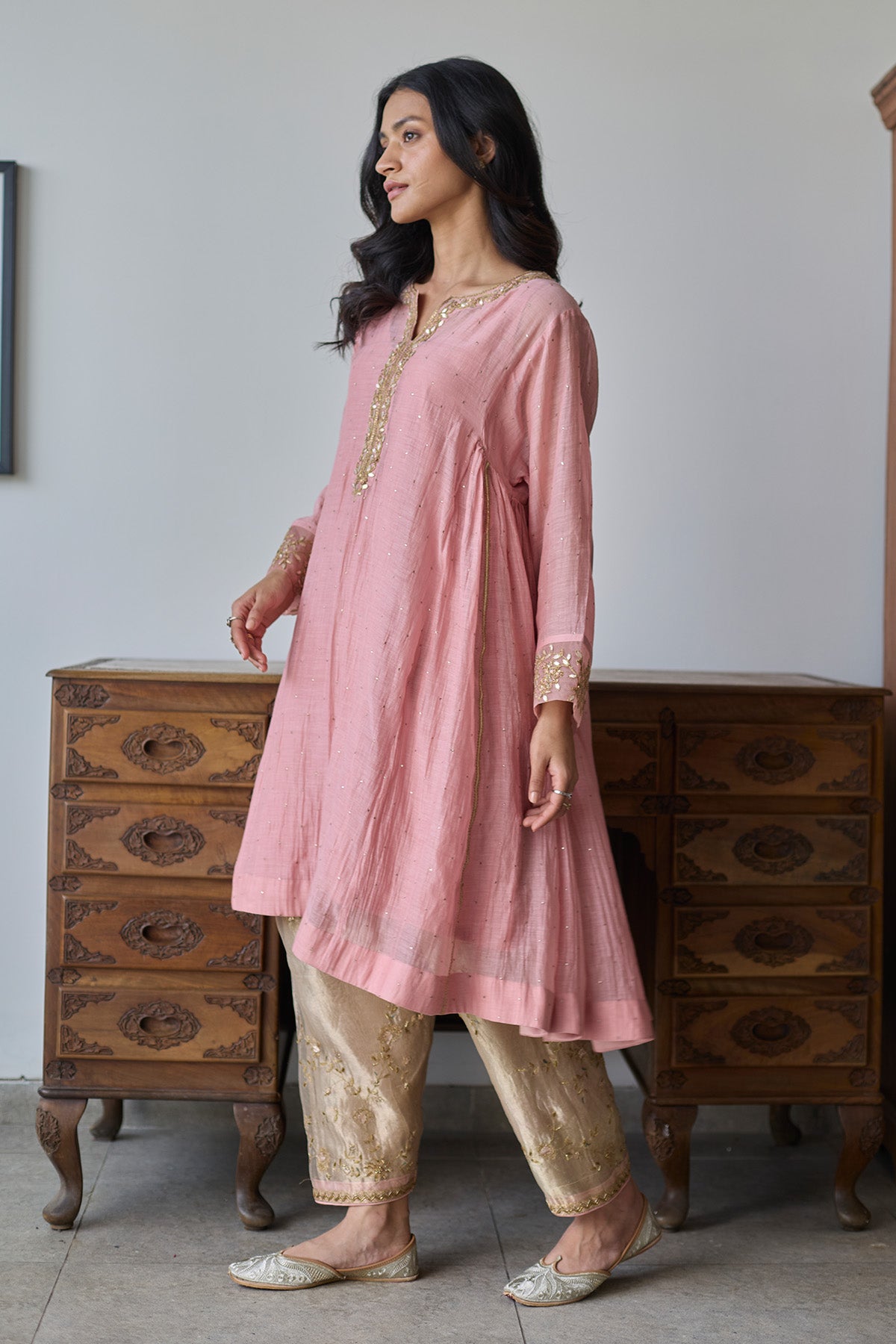 Veil Embroidered Short Kurta Set