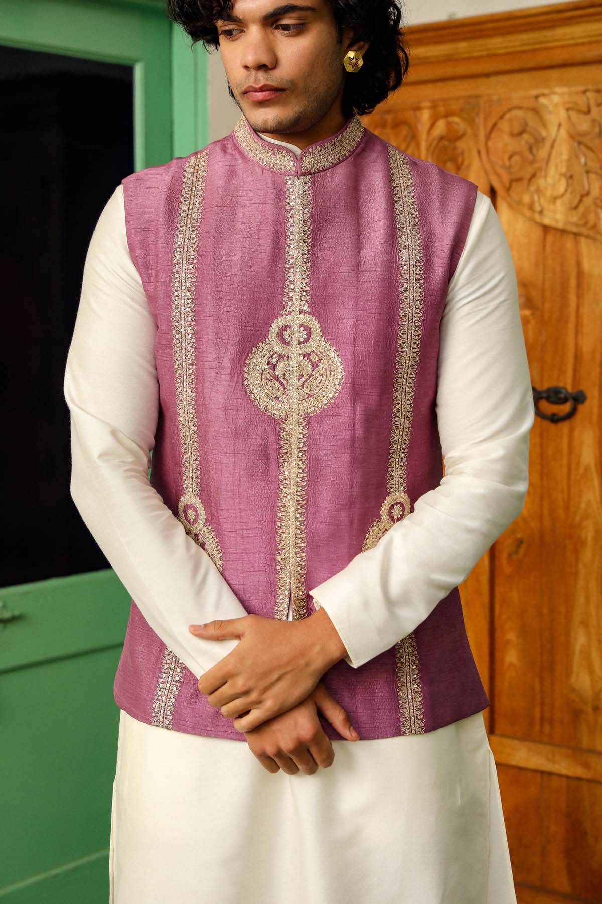 Violet Zari Embroidered Bundi