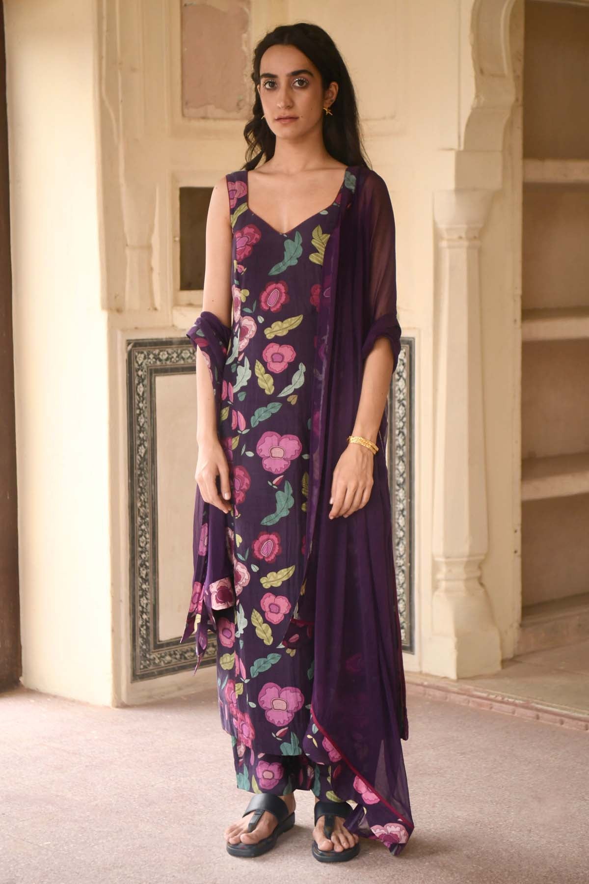 Taro India Violet Sleeveless Kurta Set for women online at ScrollnShops