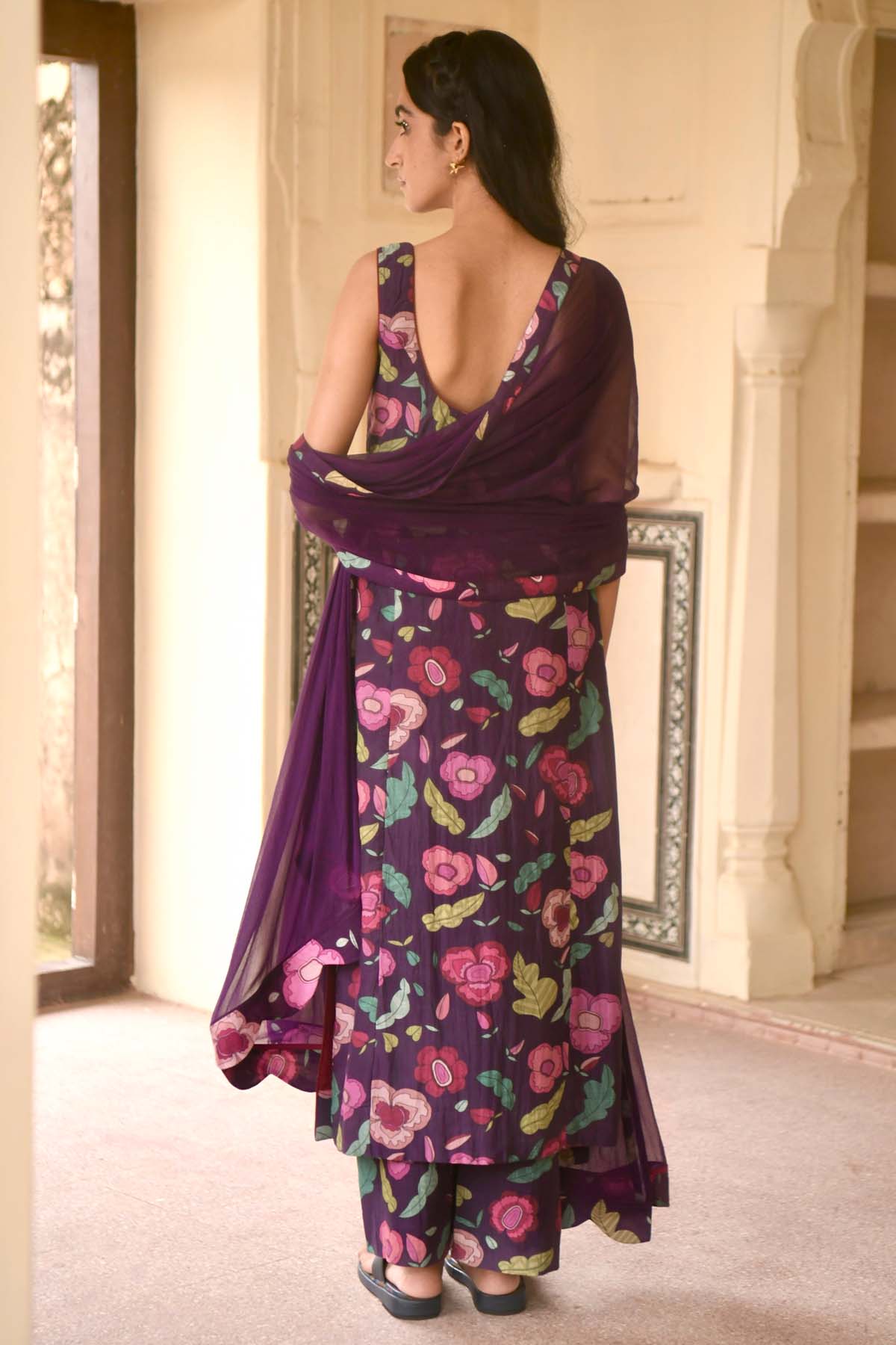 Violet Sleeveless Kurta Set