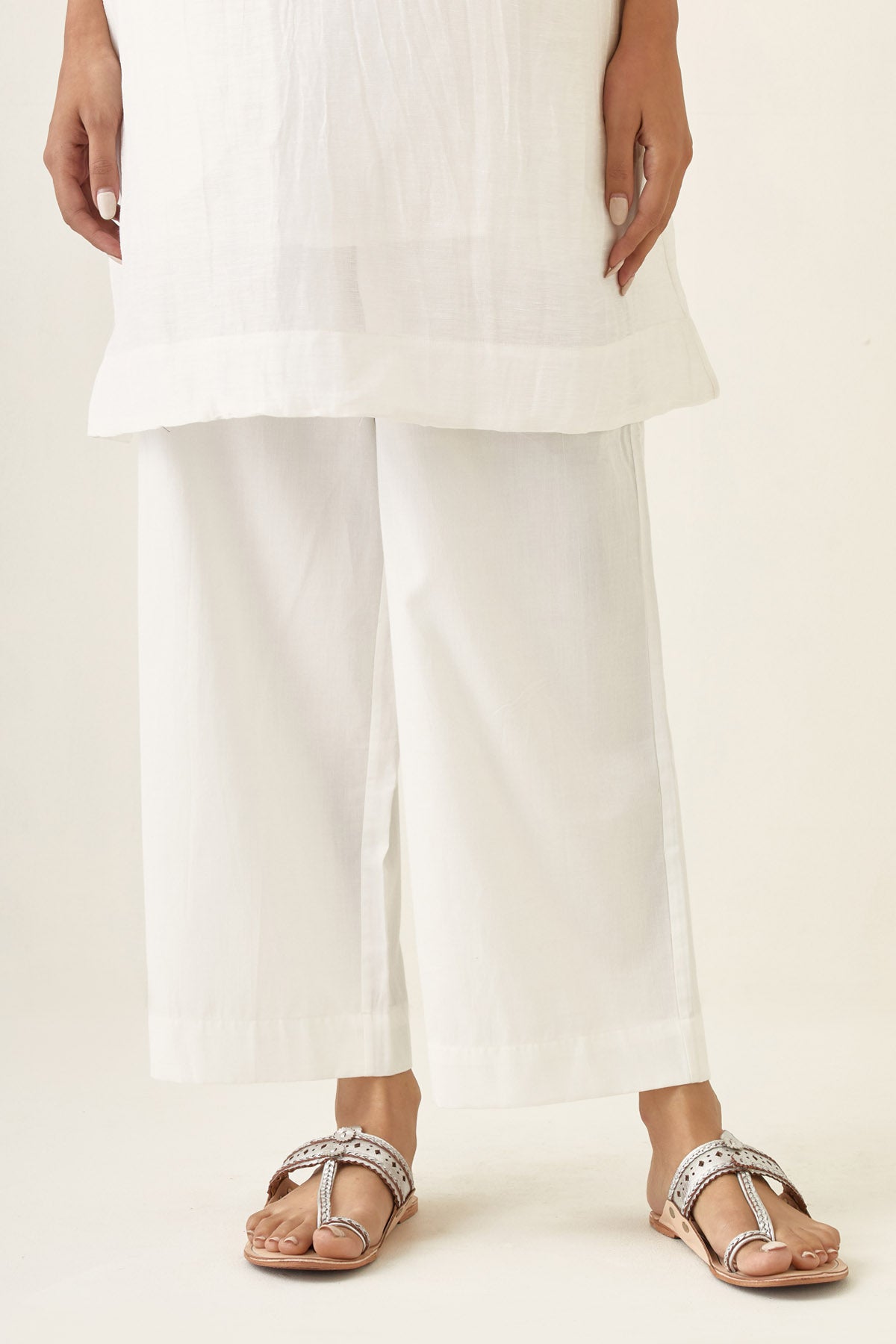 White Round Neck Kurta & Pants