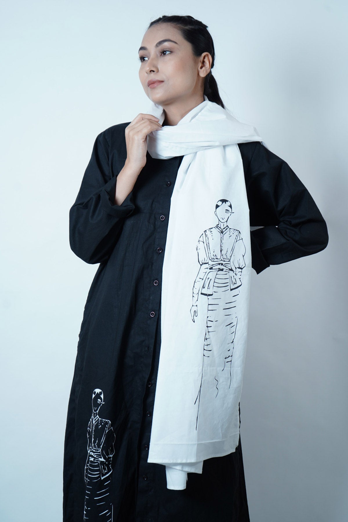 White Art Detail Mulmul Scarf