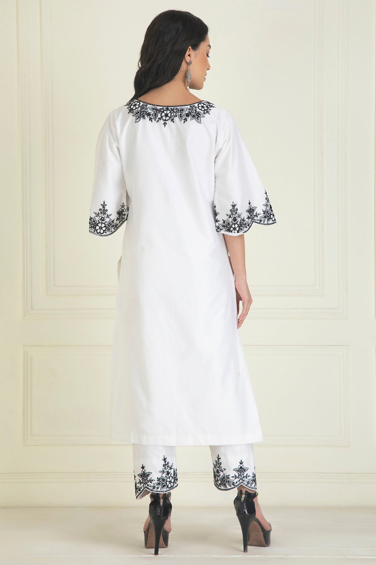 White Chanderi Aari Kurta Set