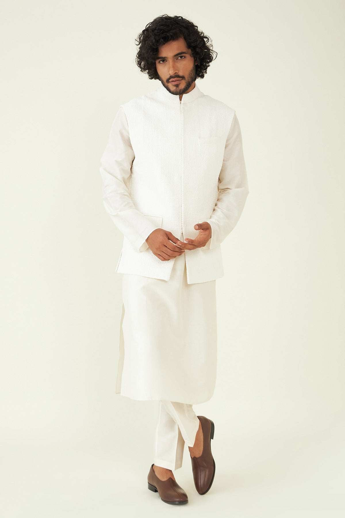 White Crinkle Crepe Bundi Set