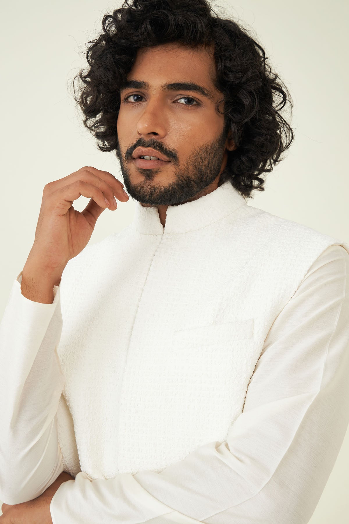 White Crinkle Crepe Bundi Set