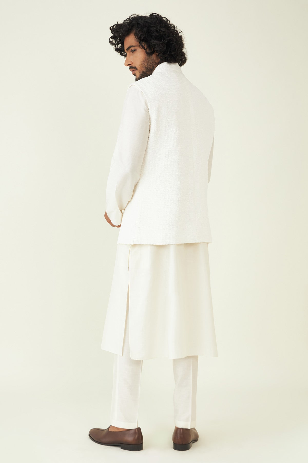 White Crinkle Crepe Bundi Set