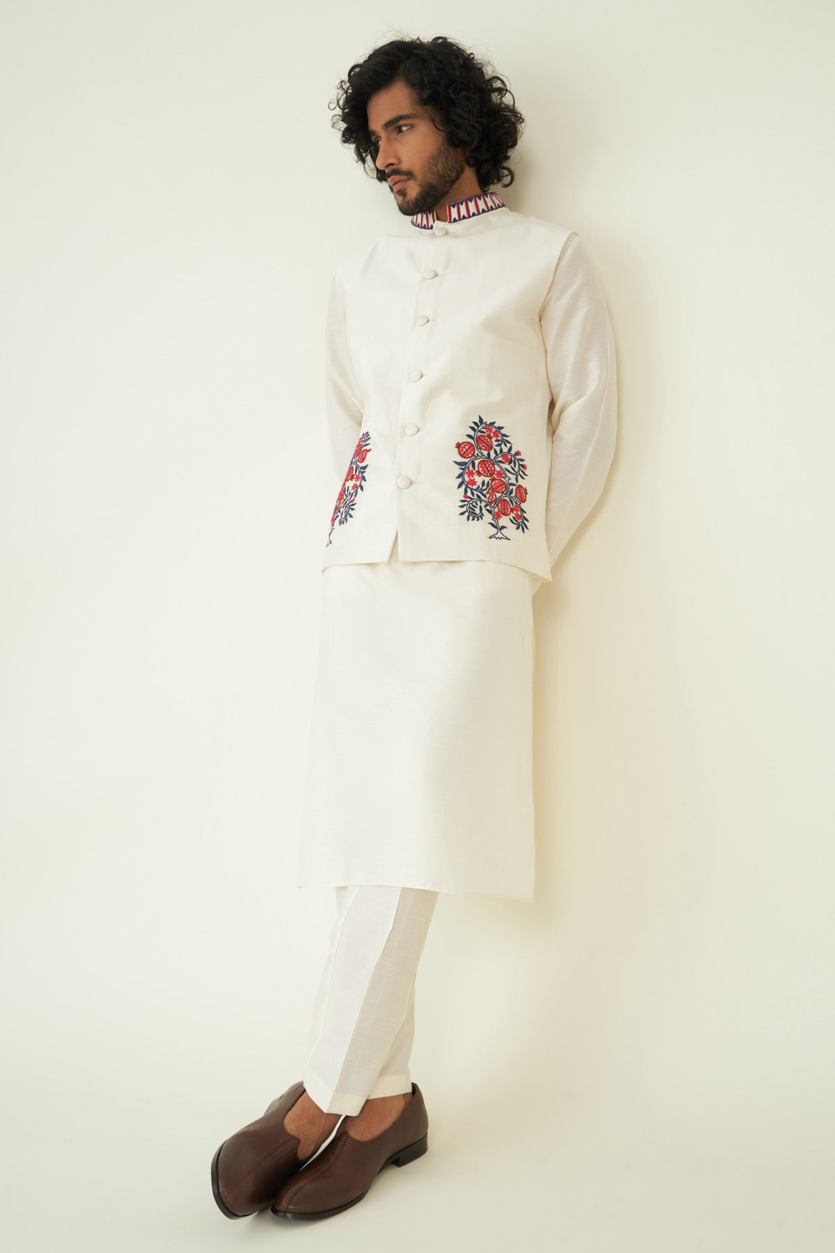 White Embroidered Bundi Set