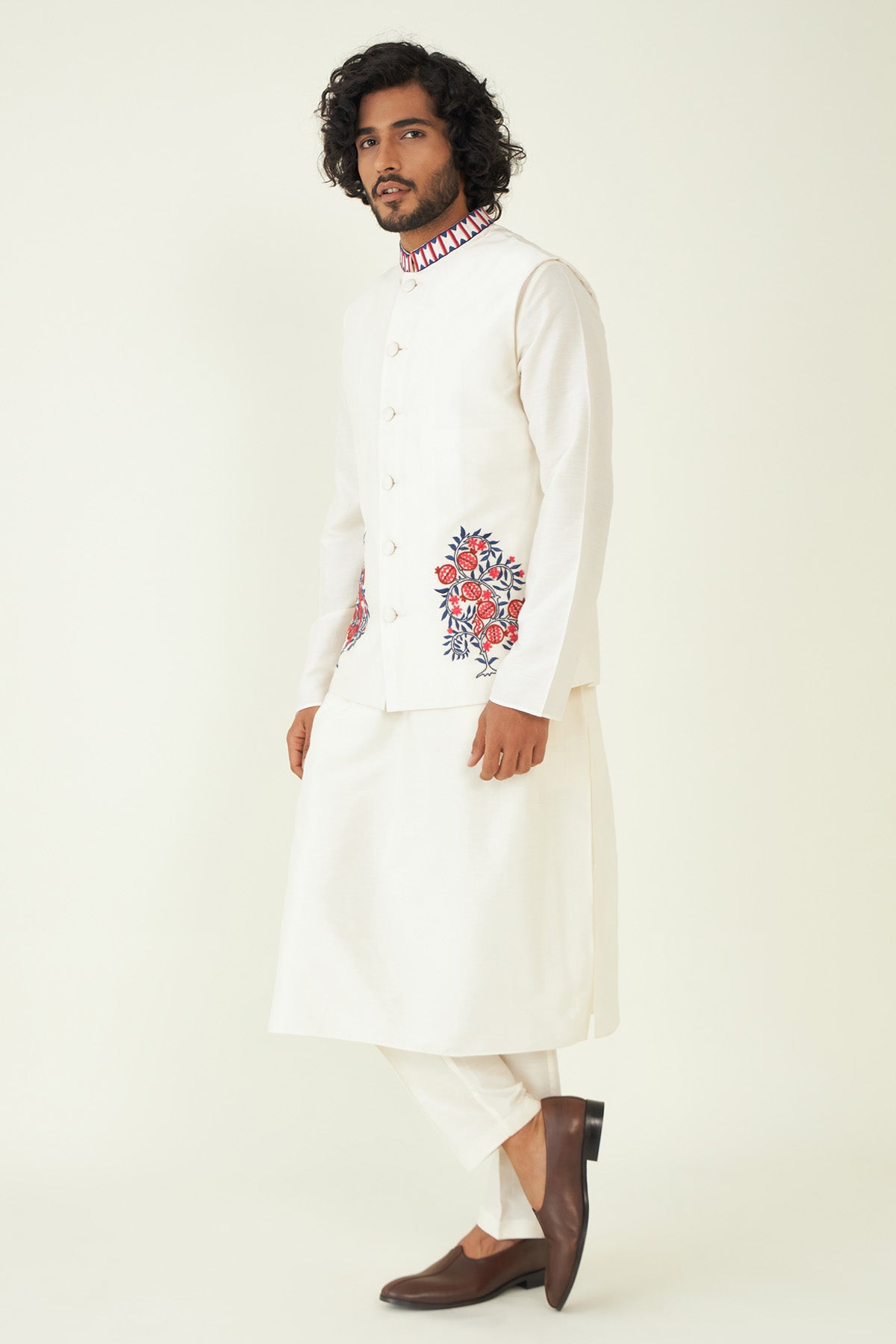 White Embroidered Bundi Set
