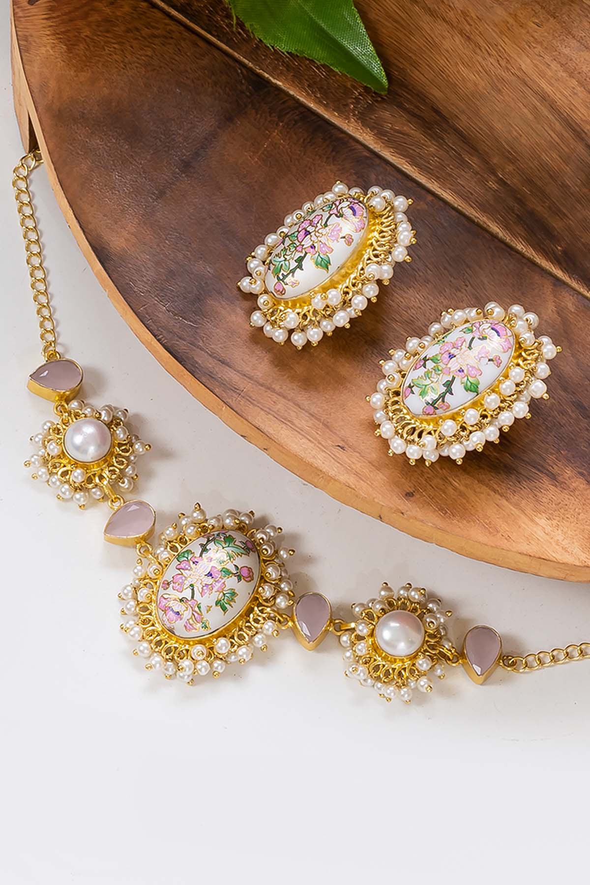 White Pearl Necklace & Earrings