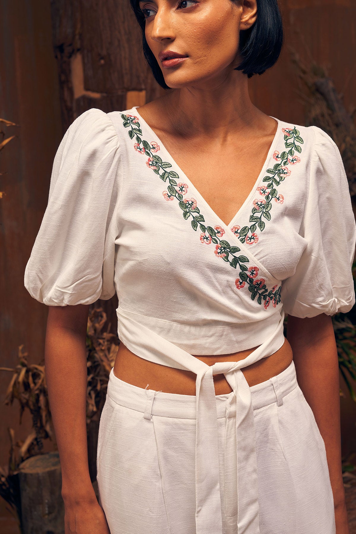 White Balloon Sleeves Crop Top