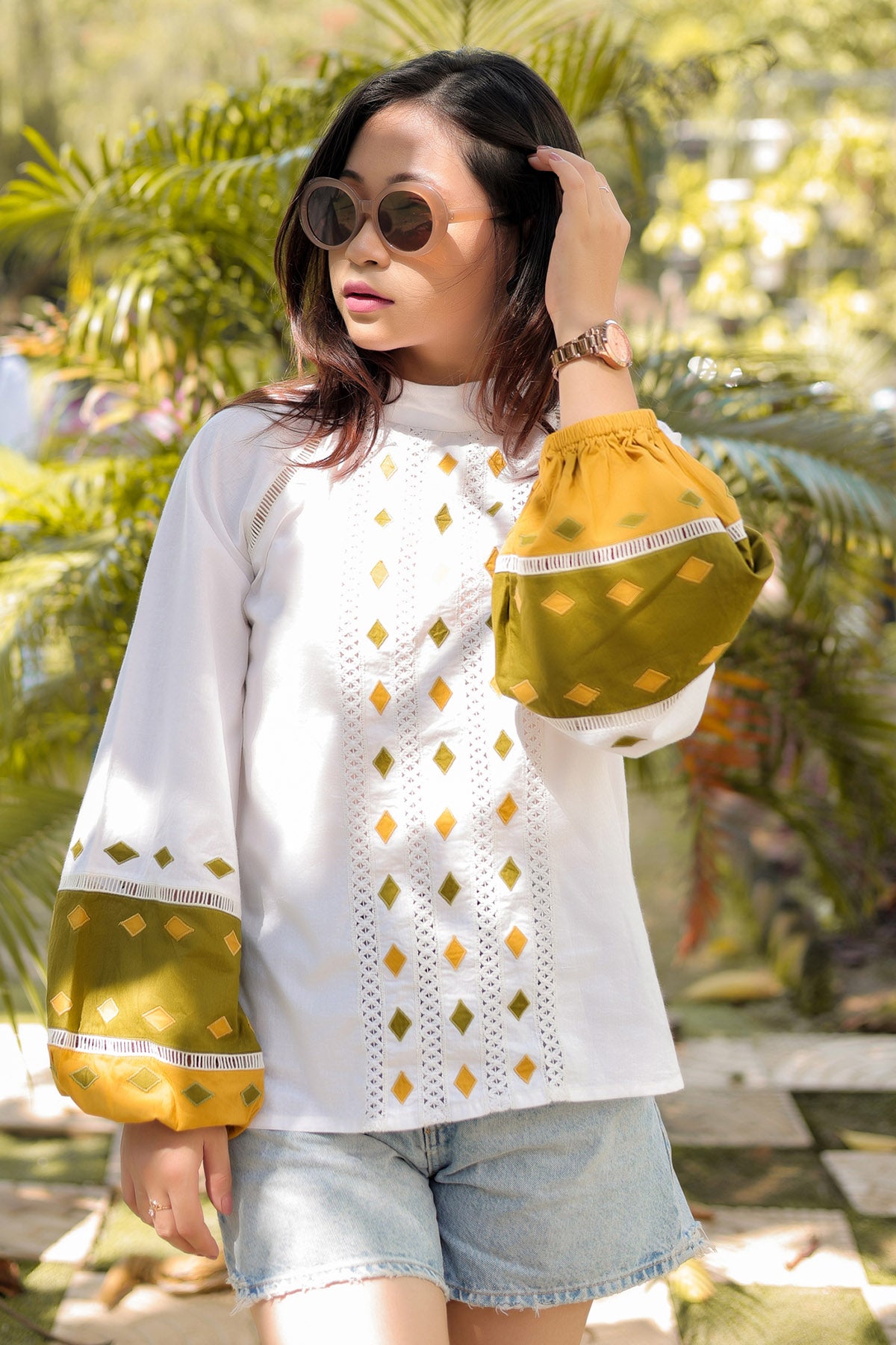 White Cotton Reglan Sleeves Top