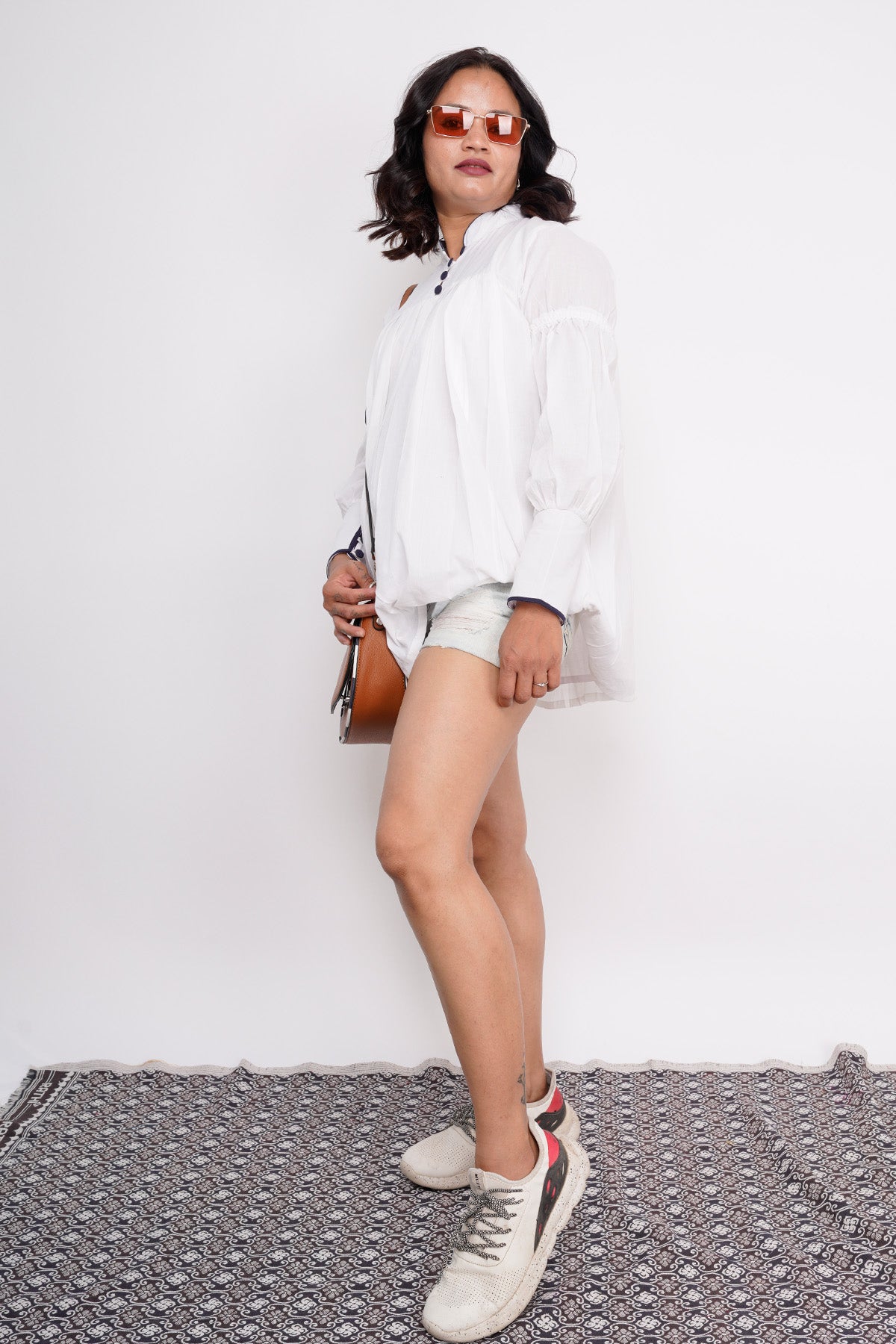 White Full Sleeves Balloon Top