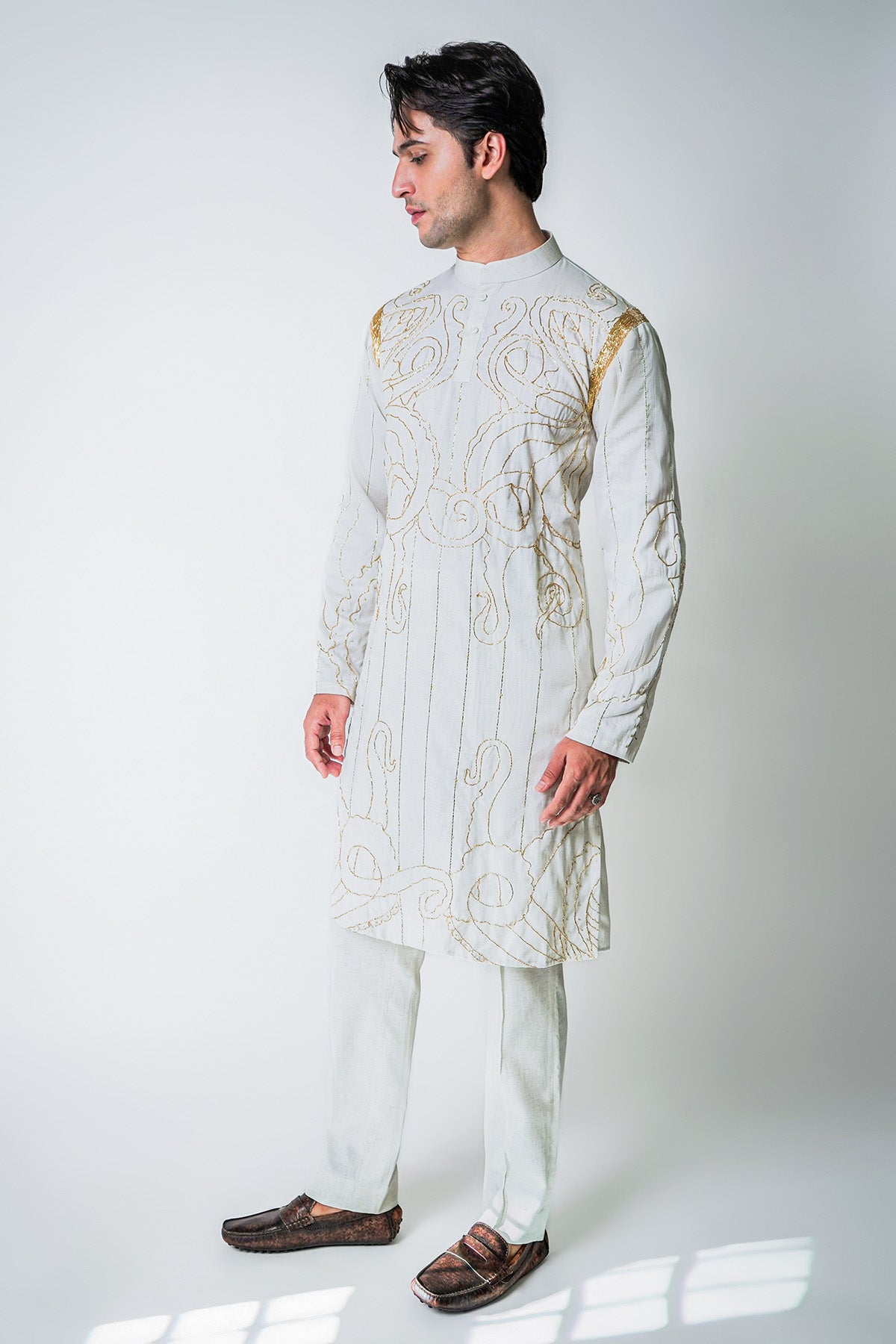 White Gold Lurex Kurta & Pants