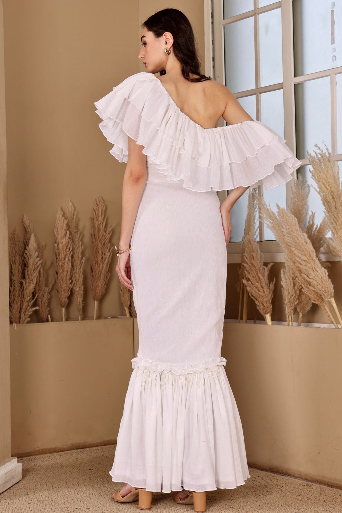 White Lace Detailed Maxi Dress