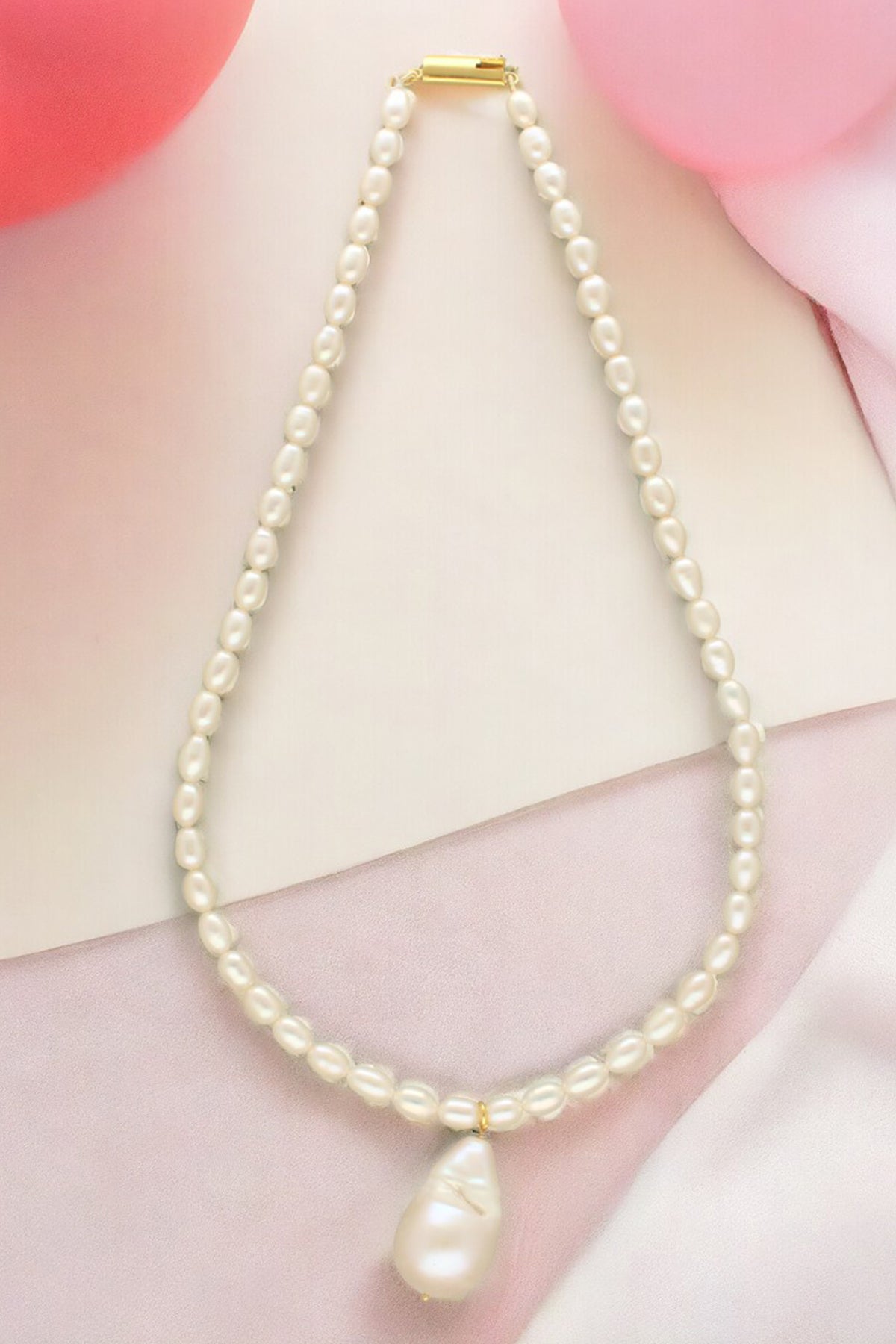 White Oval Pearl Necklace Set