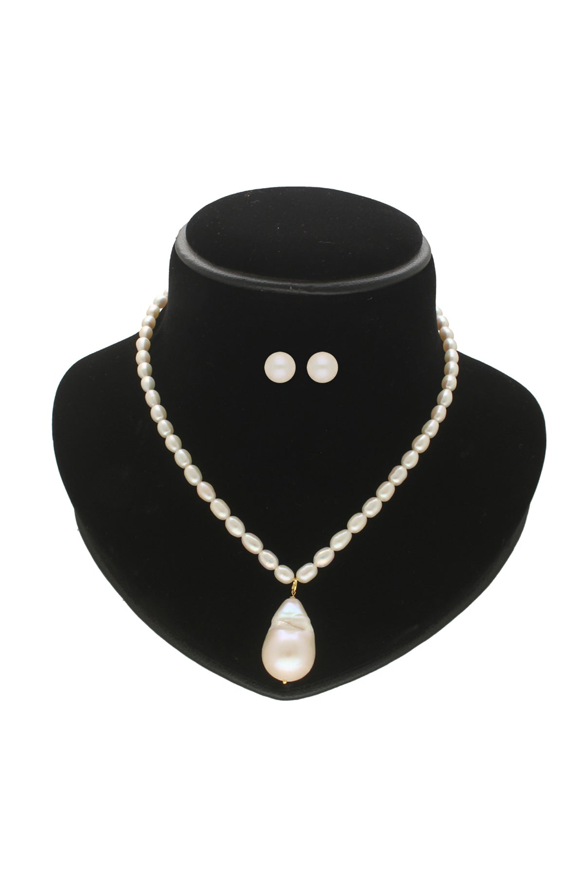 White Oval Pearl Necklace Set