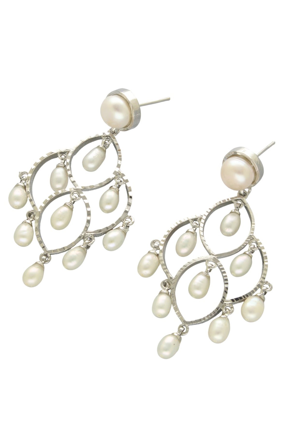 White Pearl Oval Shaped Earring