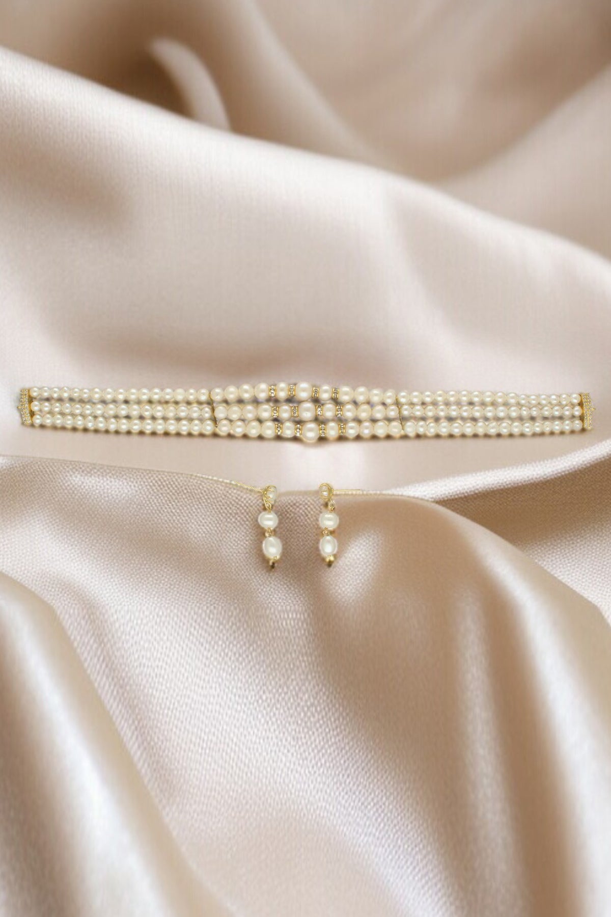 White Pearls Cubic Choker Set