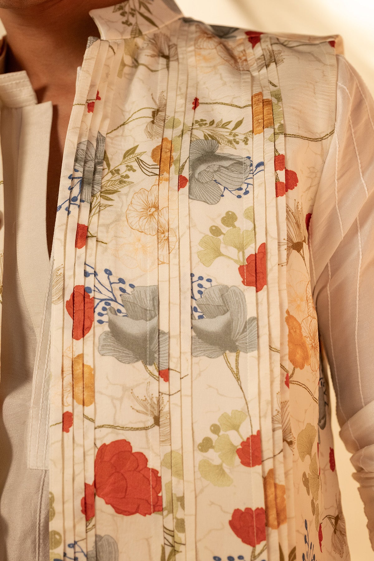 White Plain Kurta & Print Bundi