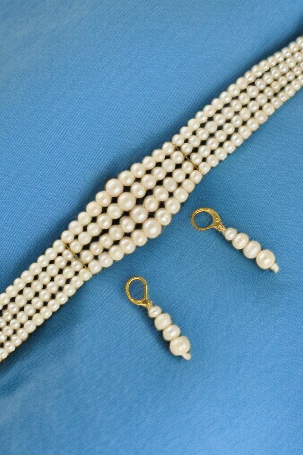 White Potato Cubic Choker Set