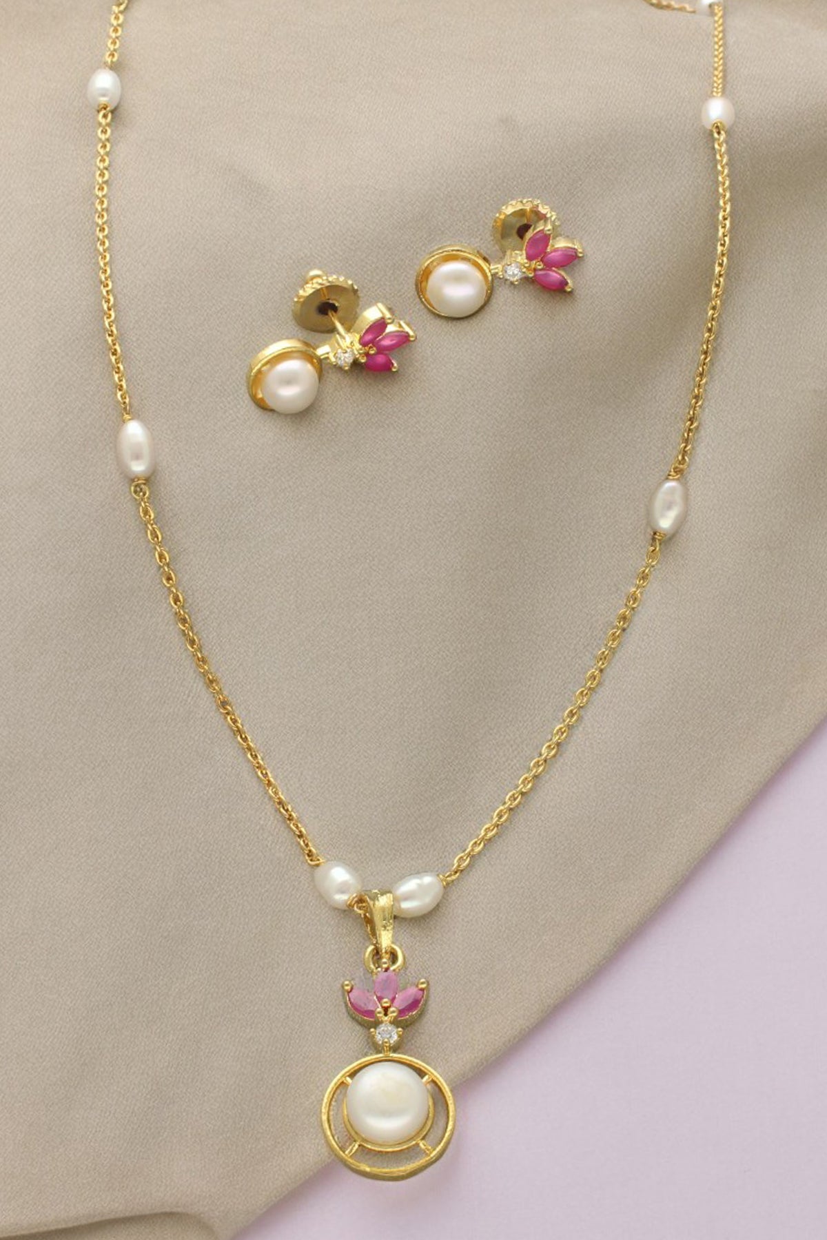 White Semi Oval Jewellery Set