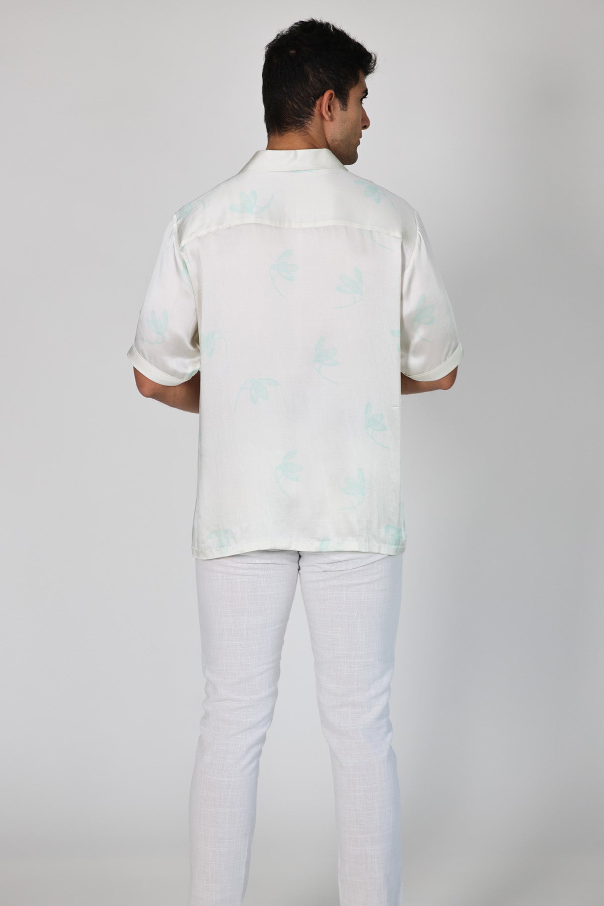 White Tulip Floral Collar Shirt