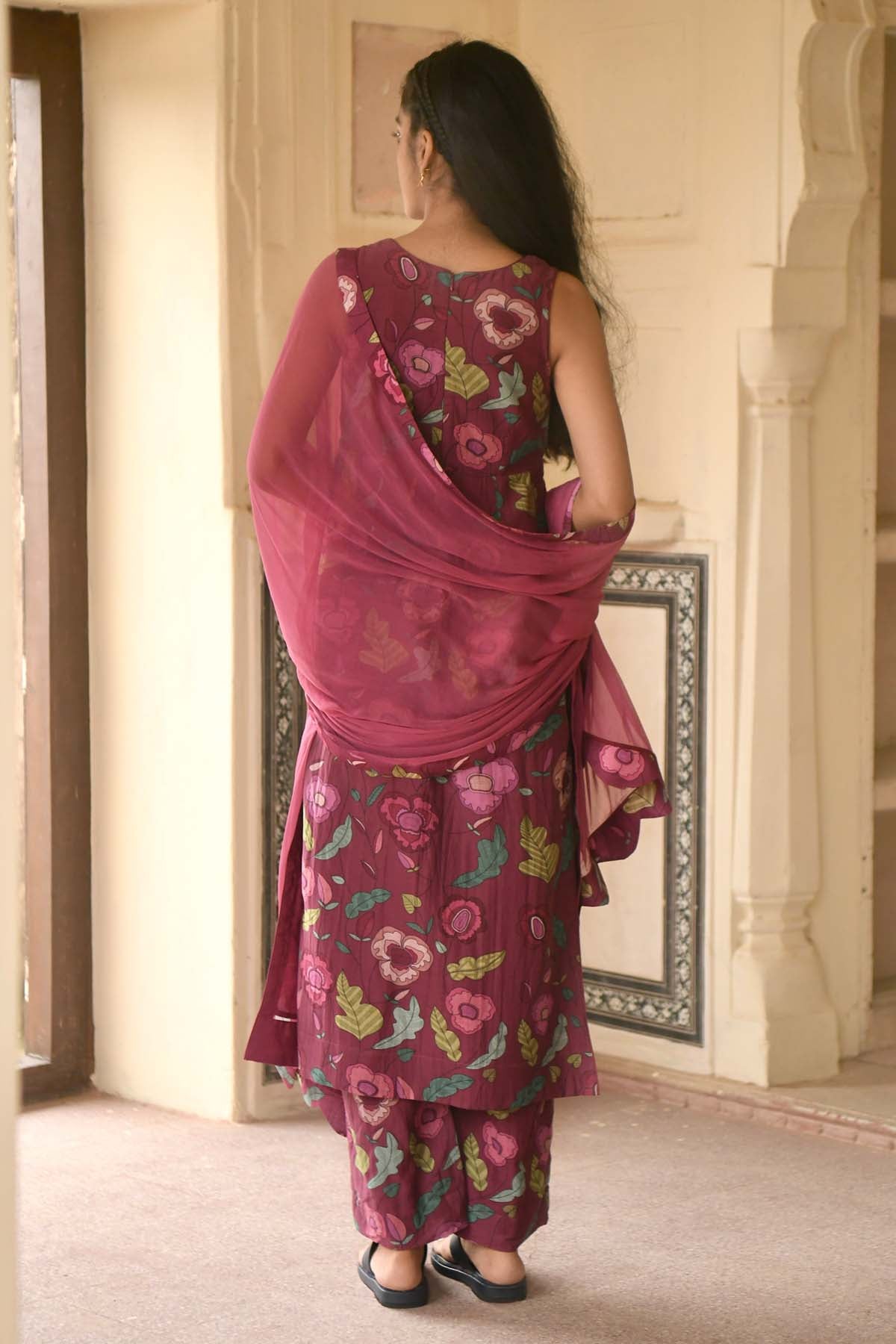 Wine Sleeveless Print Kurta Set