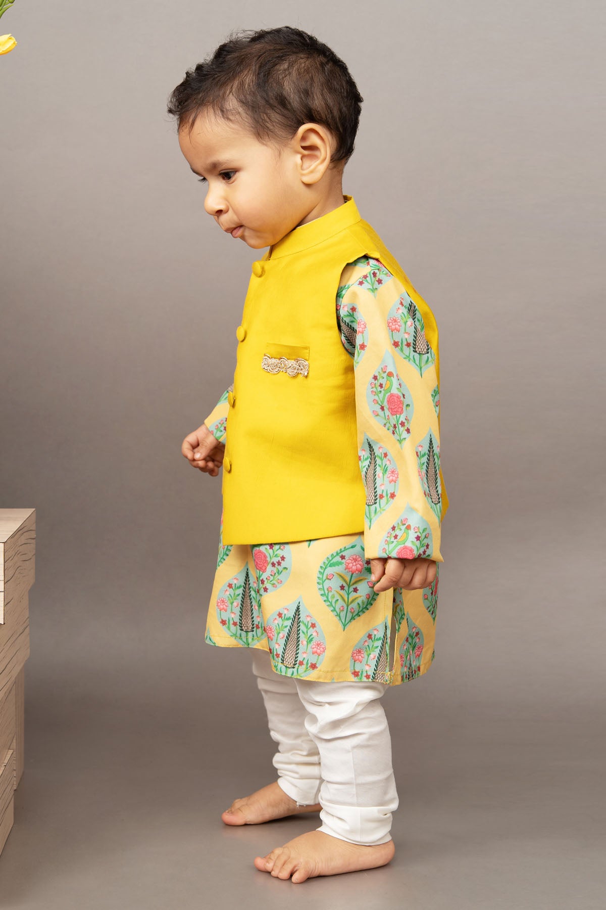 Yellow Print Kurta Set & Jacket