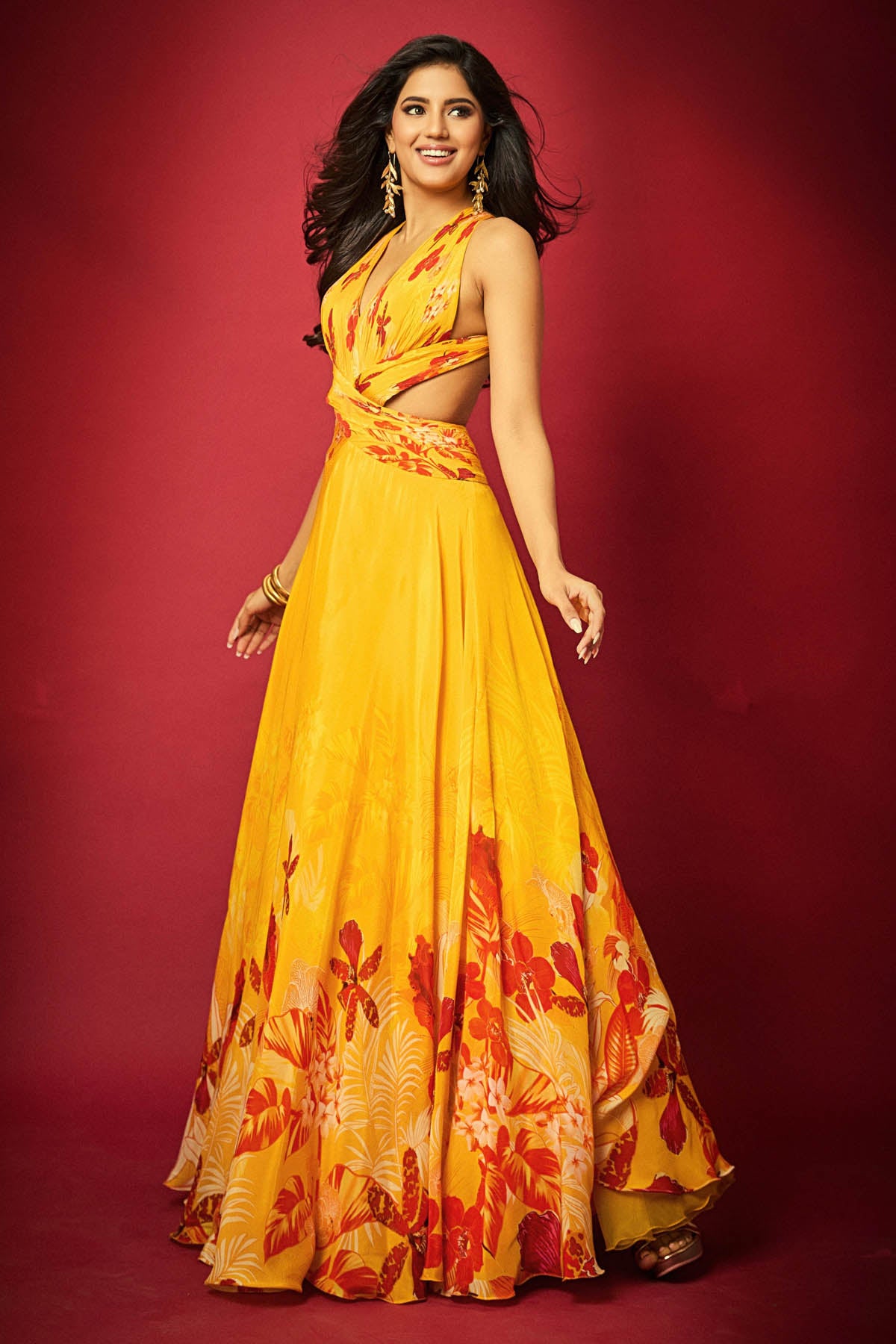 Orchid Yellow Printed Long Dress With Halter Neckline And Waist Cutout M Orchid Yellow Printed Long Dress With Halter Neckline And Waist Cutout M