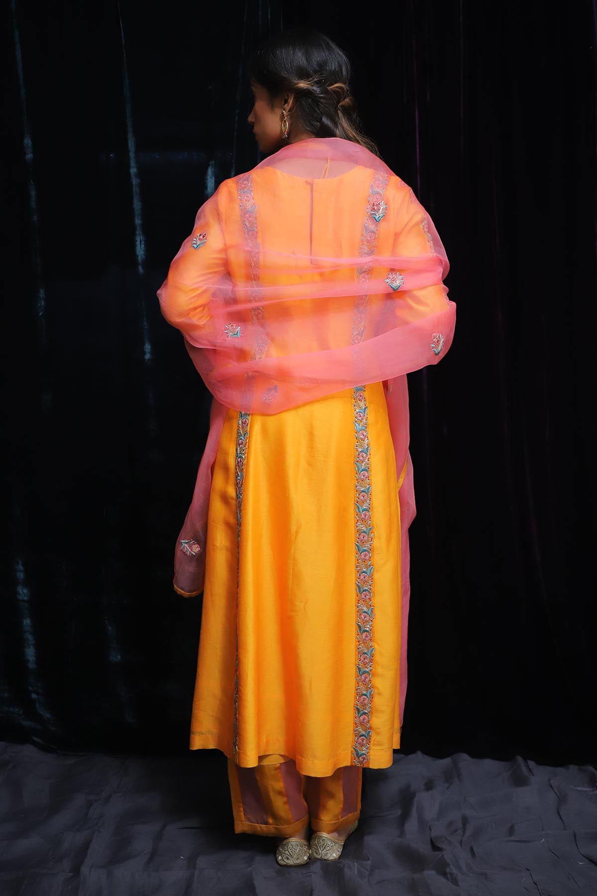 Floral Thread Yellow Kurta Set