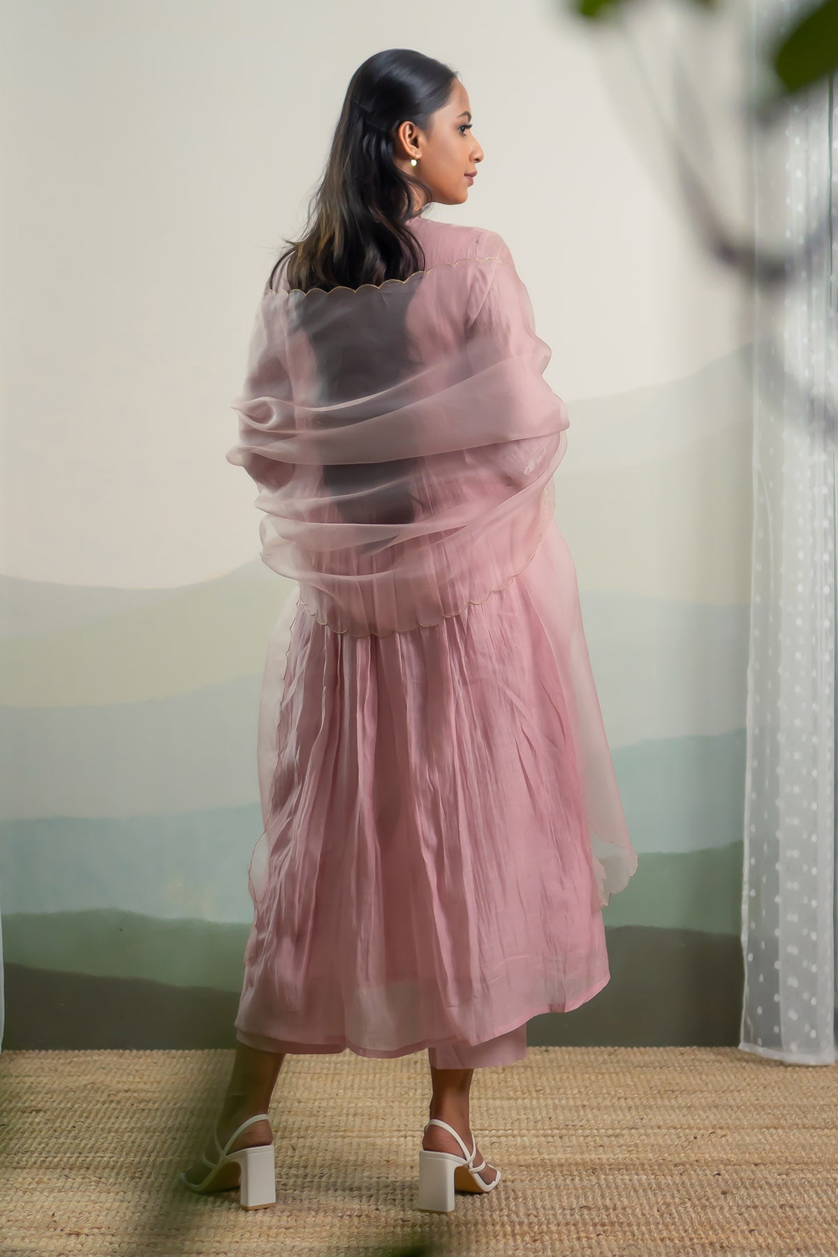 Zari Embroidered Pink Kurta Set