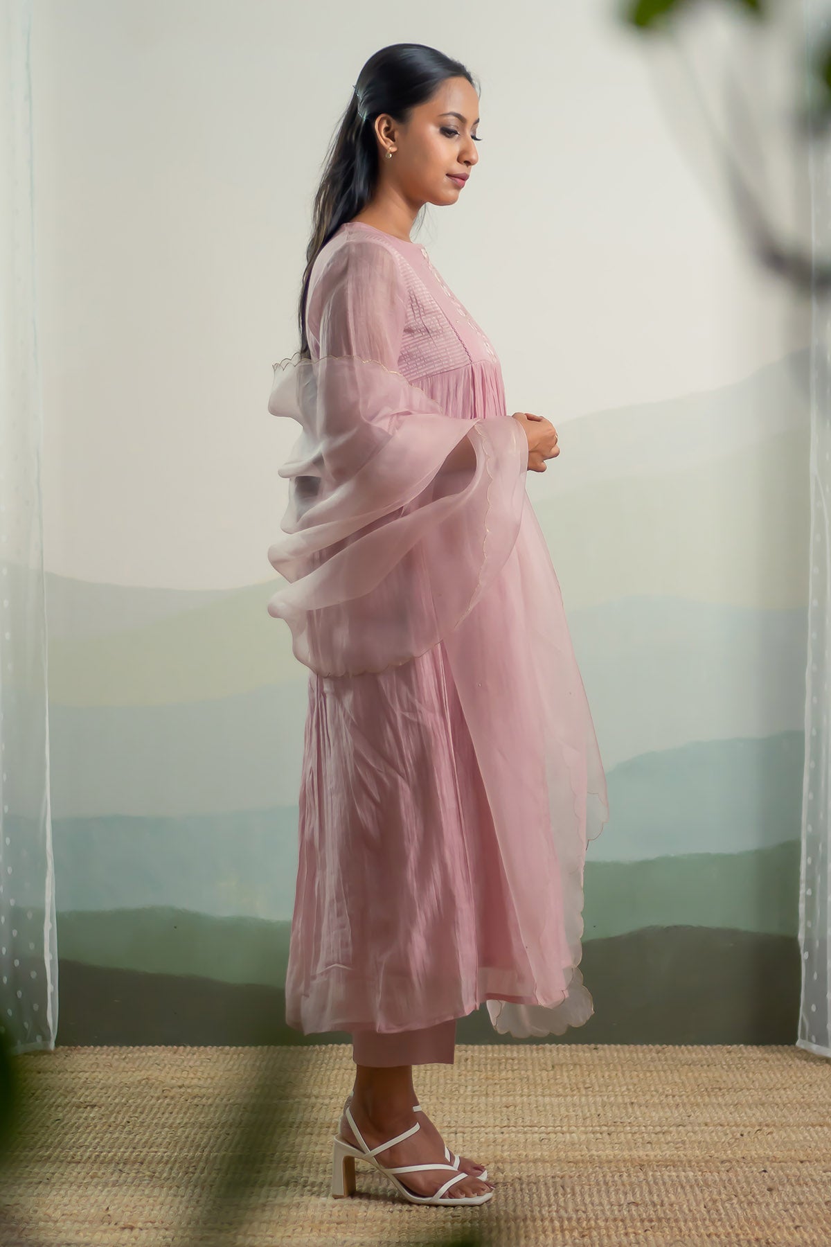 Zari Embroidered Pink Kurta Set