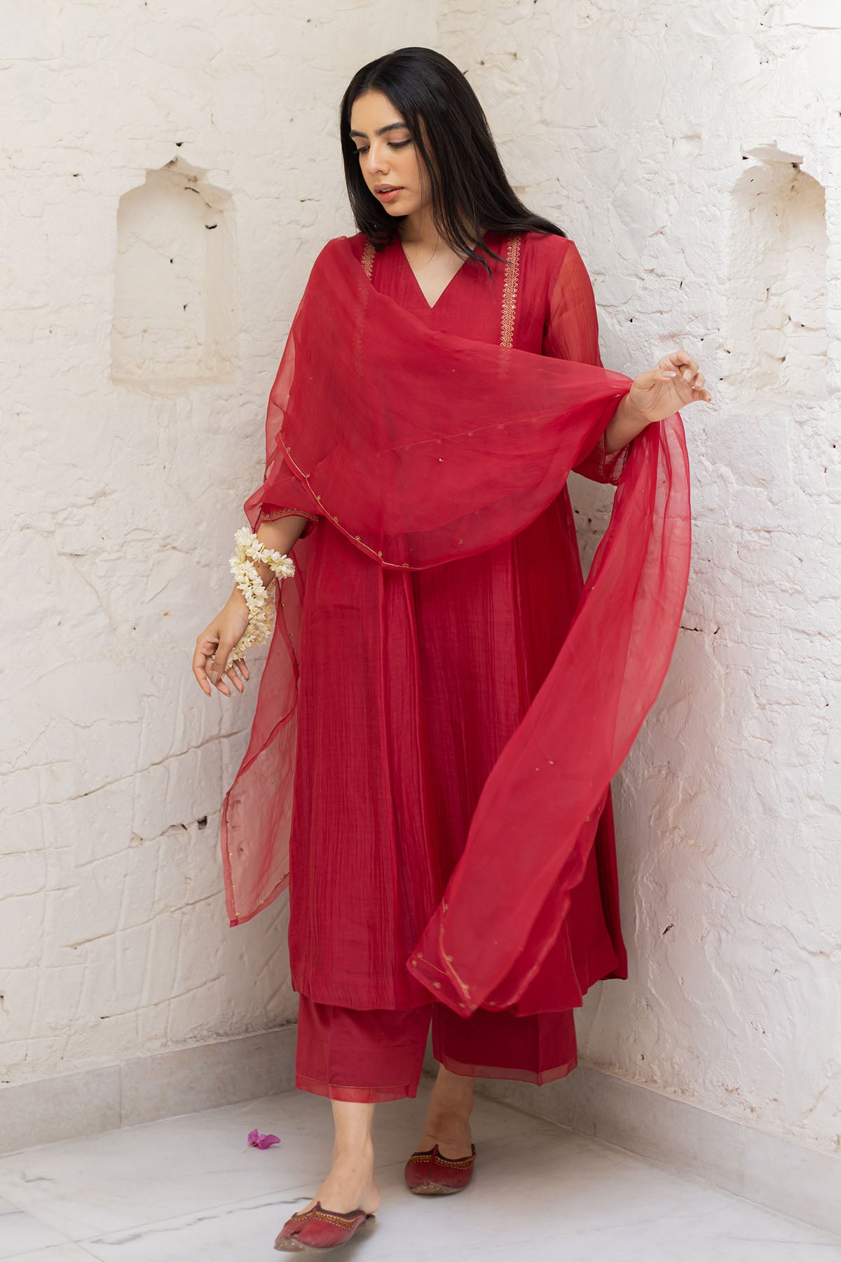 Zari Embroidered Red Kurta Set
