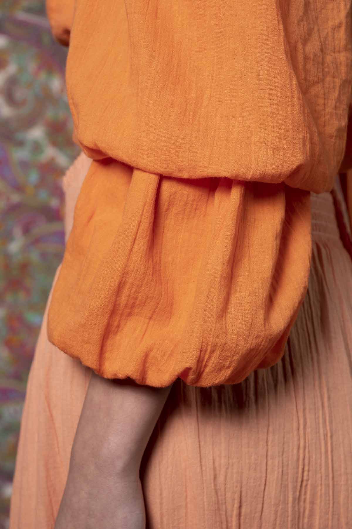 Balloon Sleeves Crop Top