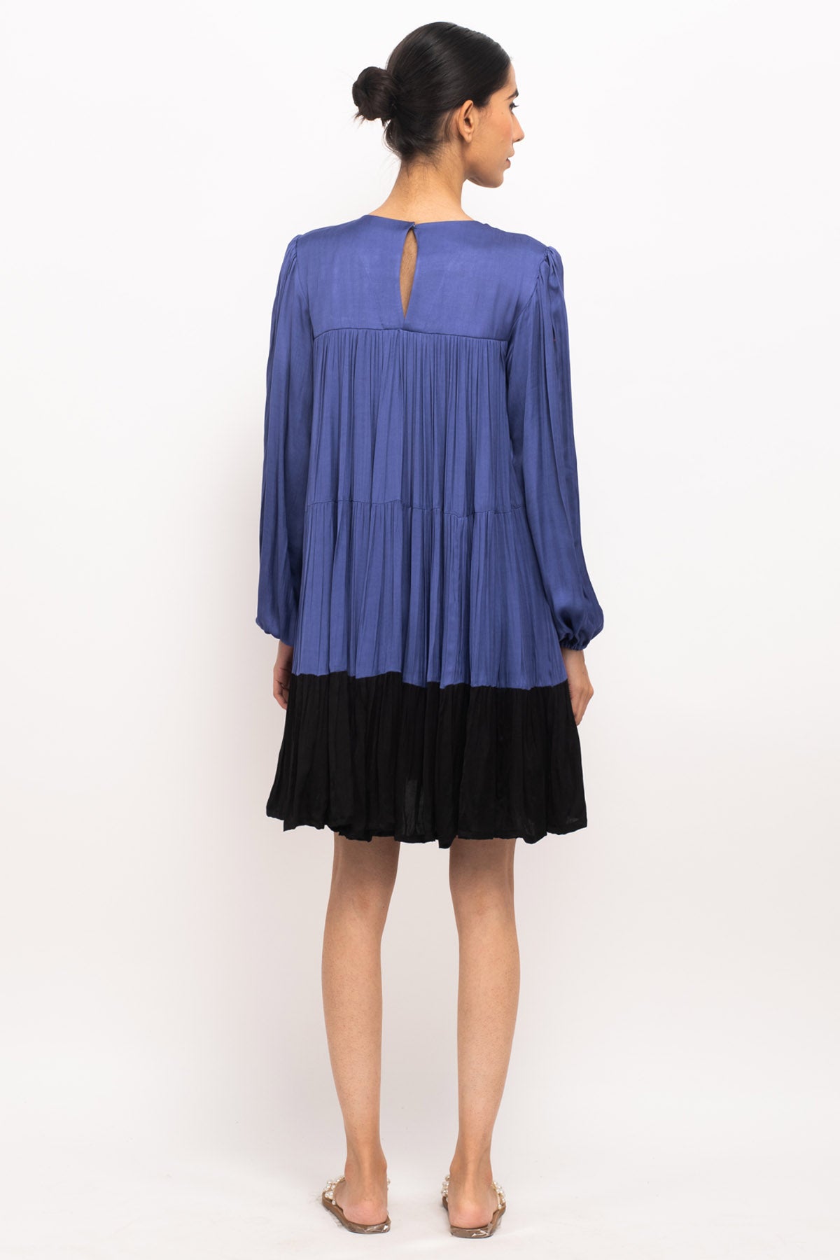 Color Blocked Gathered Short Dress