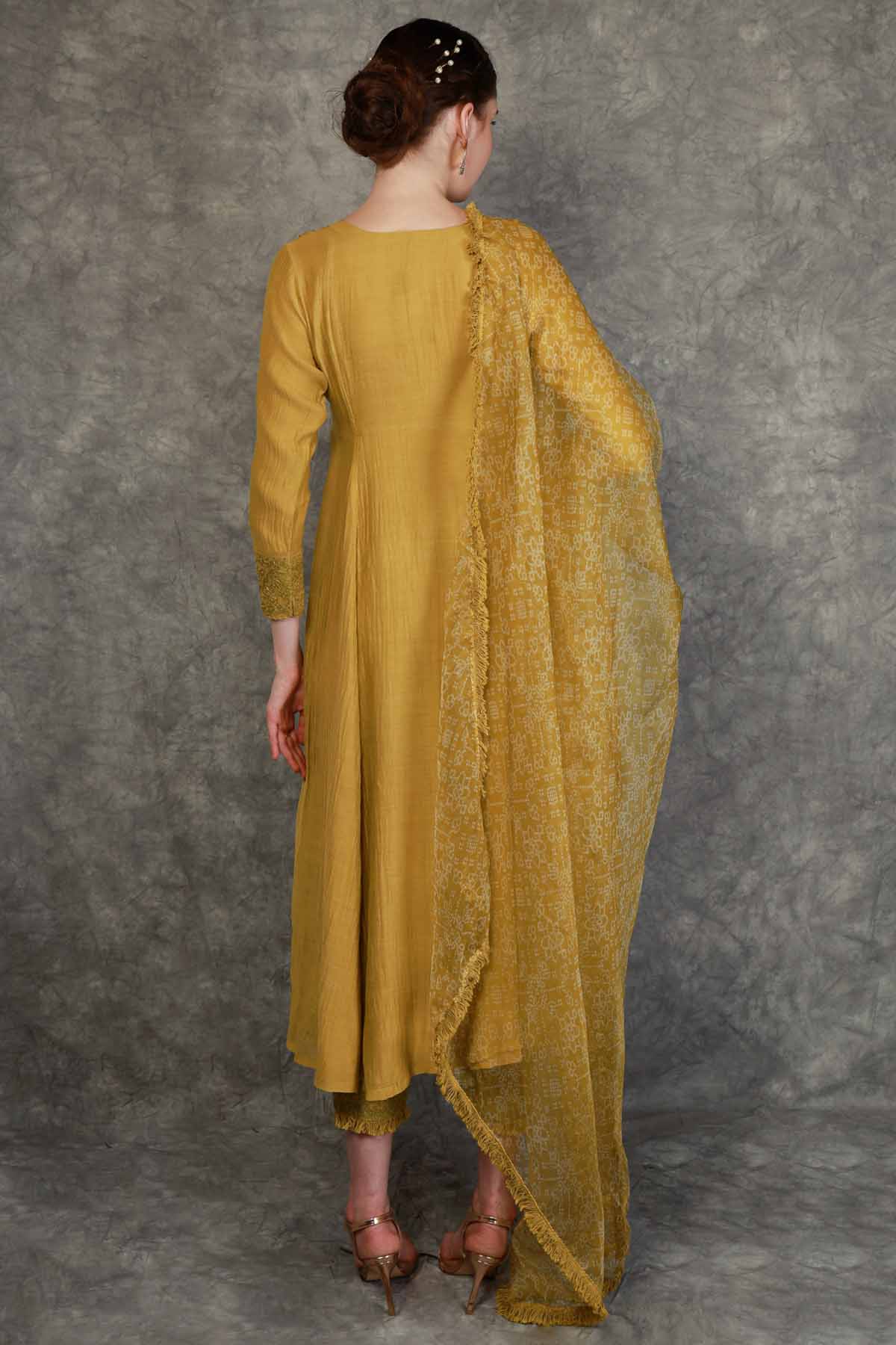 Olive Dori Embroidered Kurta Set