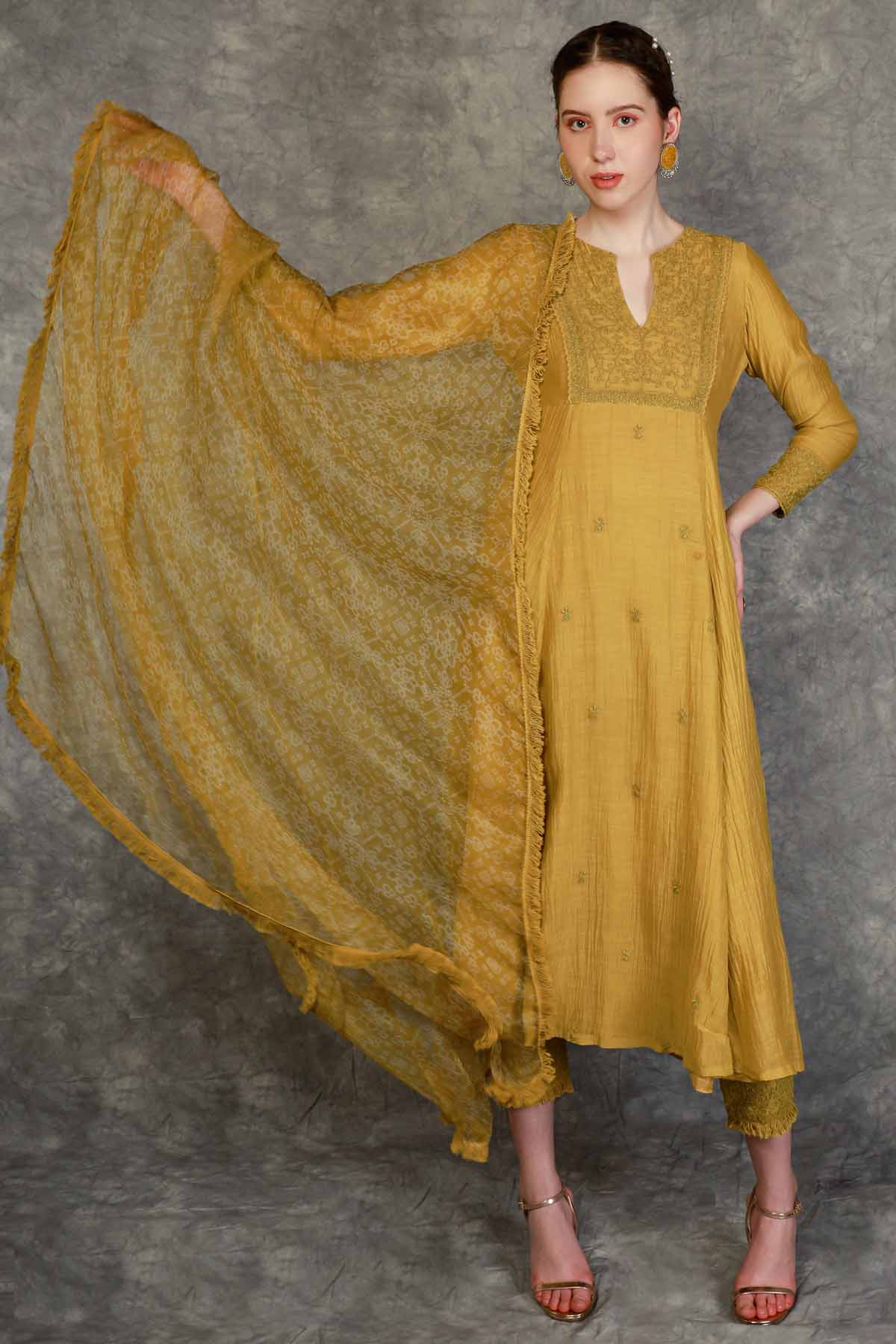 Olive Dori Embroidered Kurta Set