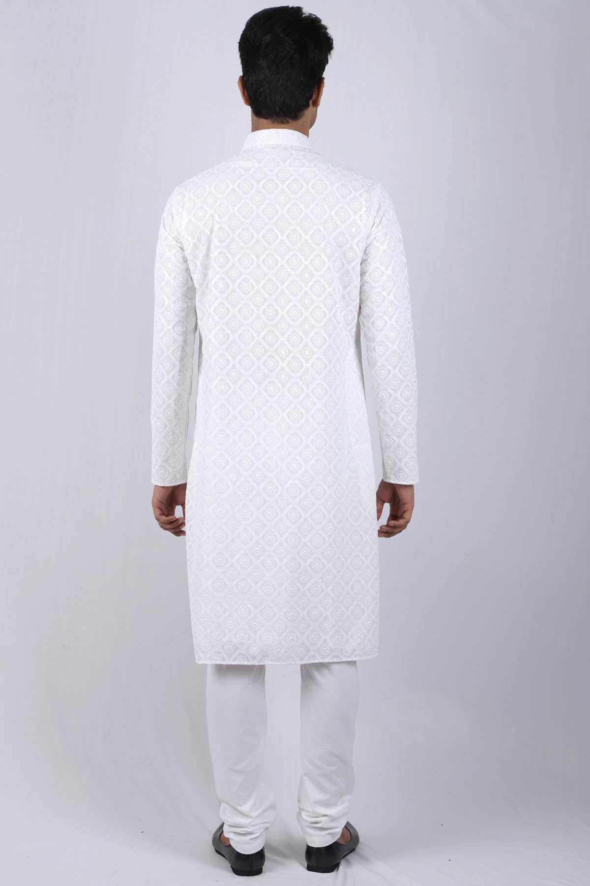Embroidered Golnuma Kurta Set