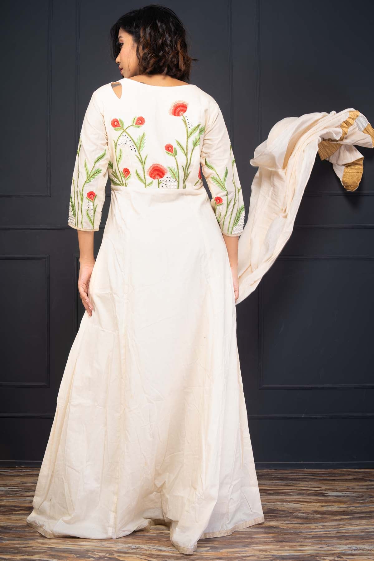 Embroidered Chanderi Kurta Set