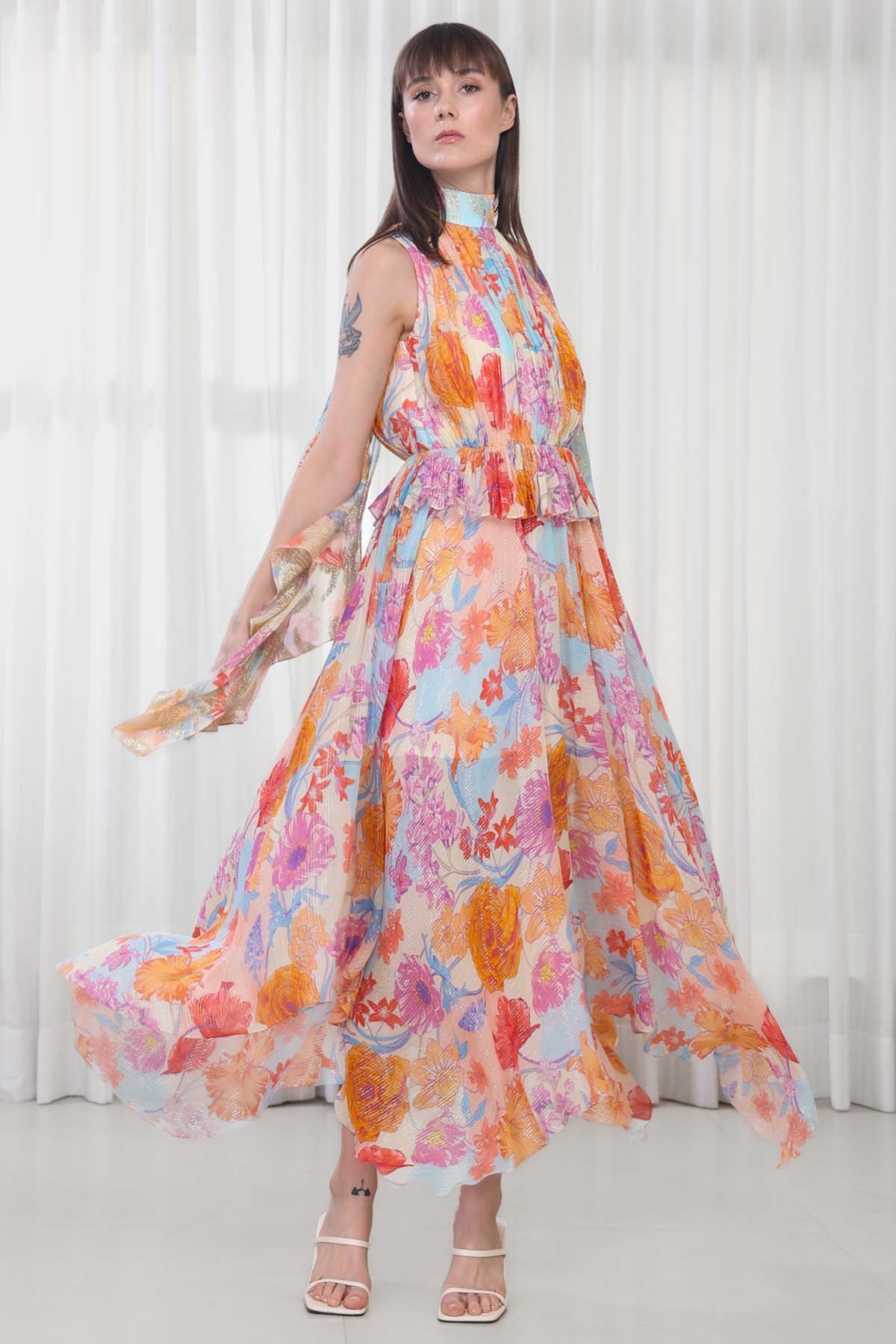 Floral Printed Neck Tie-up Dress