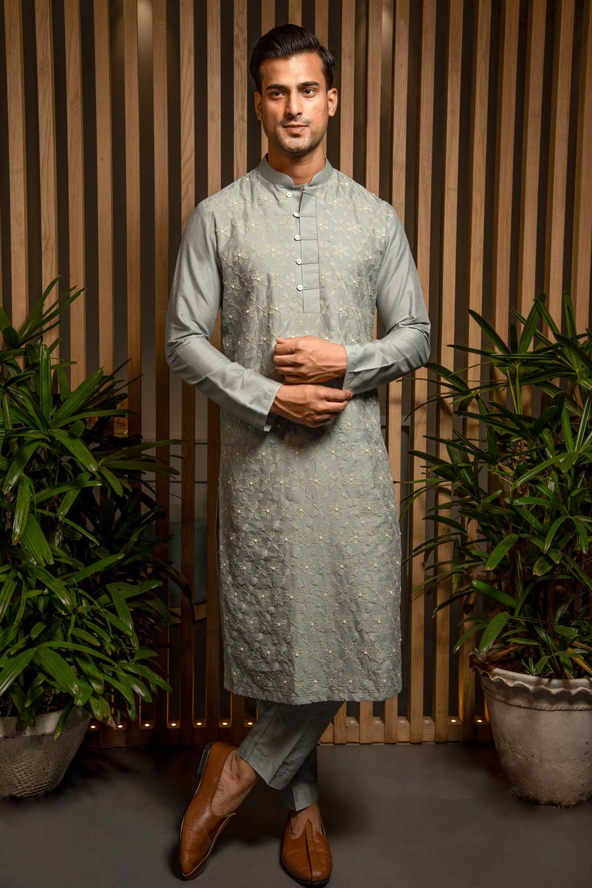 Buy Floral Applique Kurta Set Online