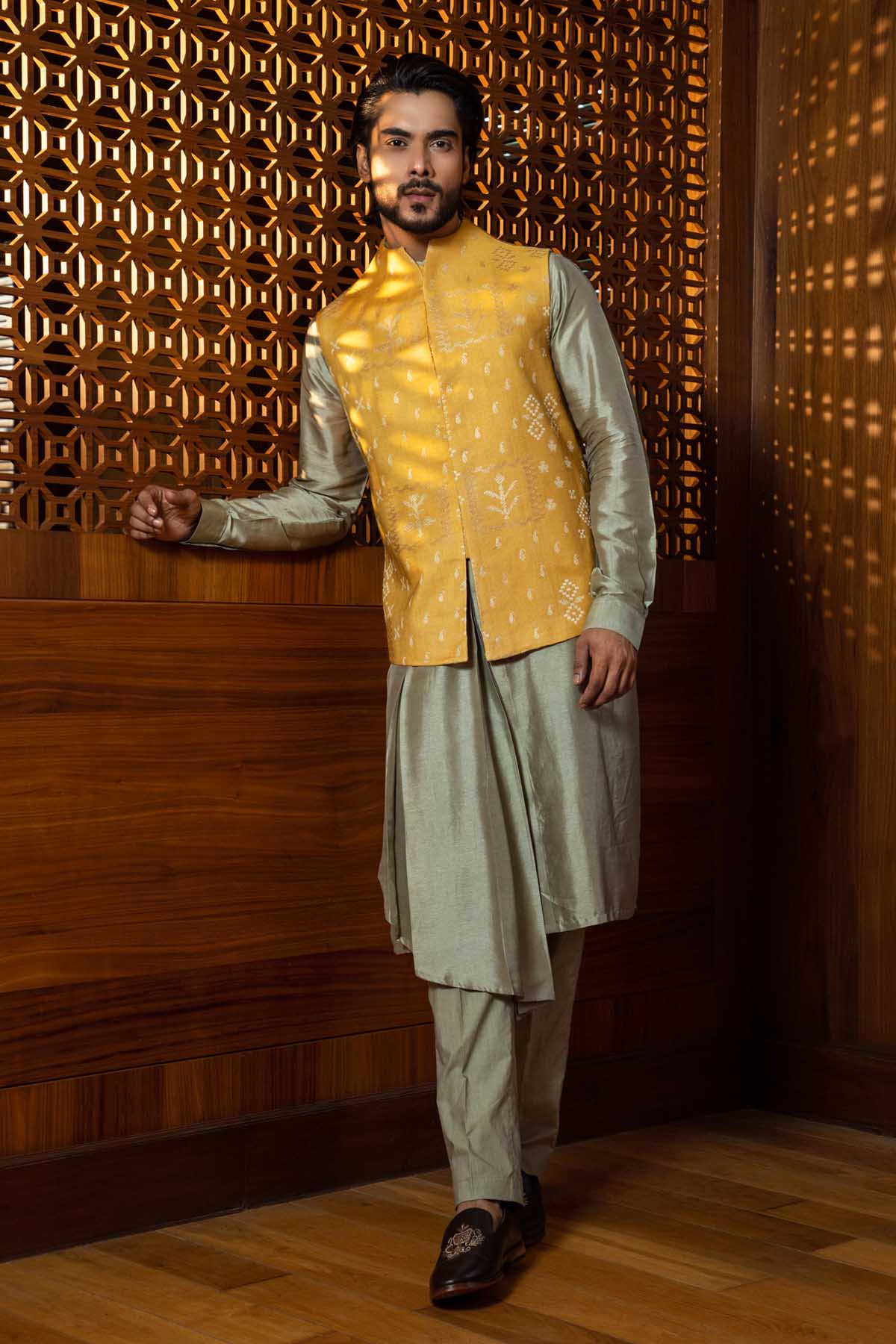 Buy High Collar Jacket & Kurta Set Online