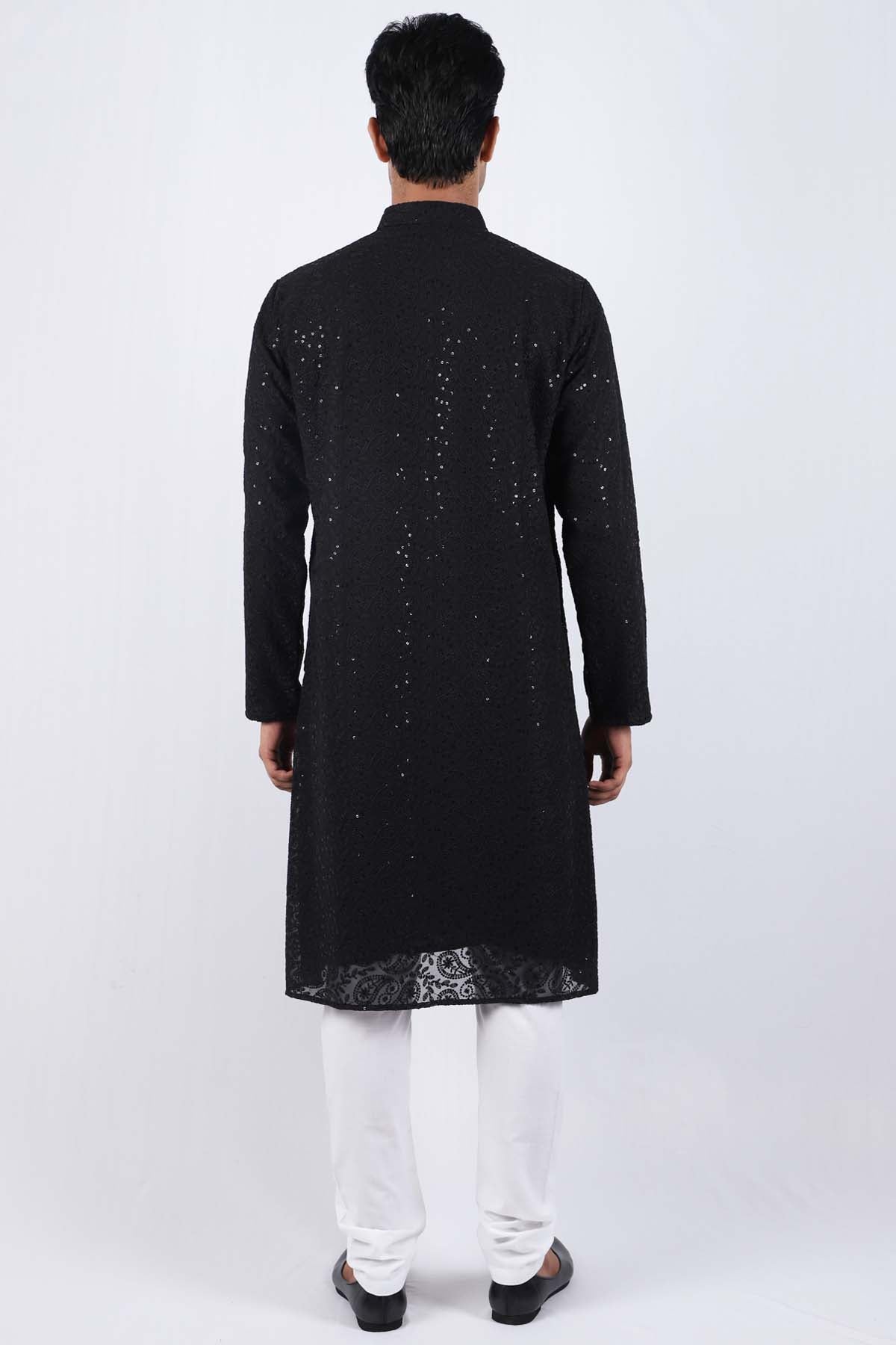 Mughalkaari Embroidered Kurta Set